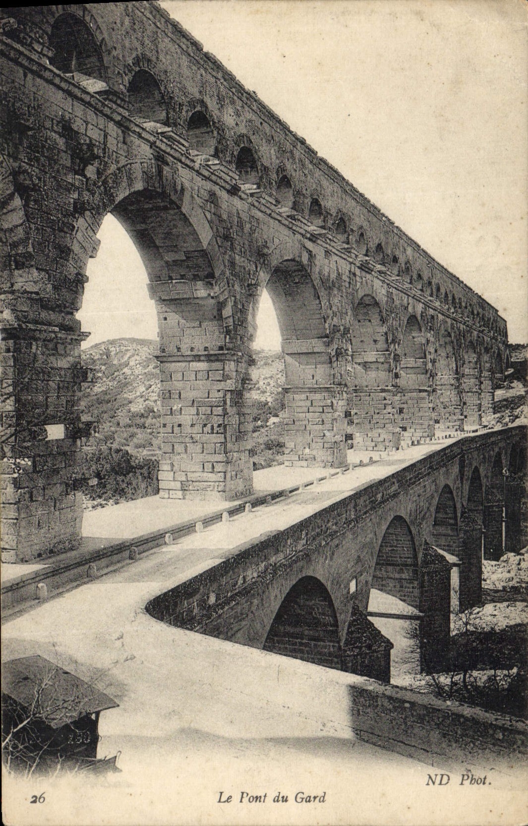 CPA Le Pont du Gard 