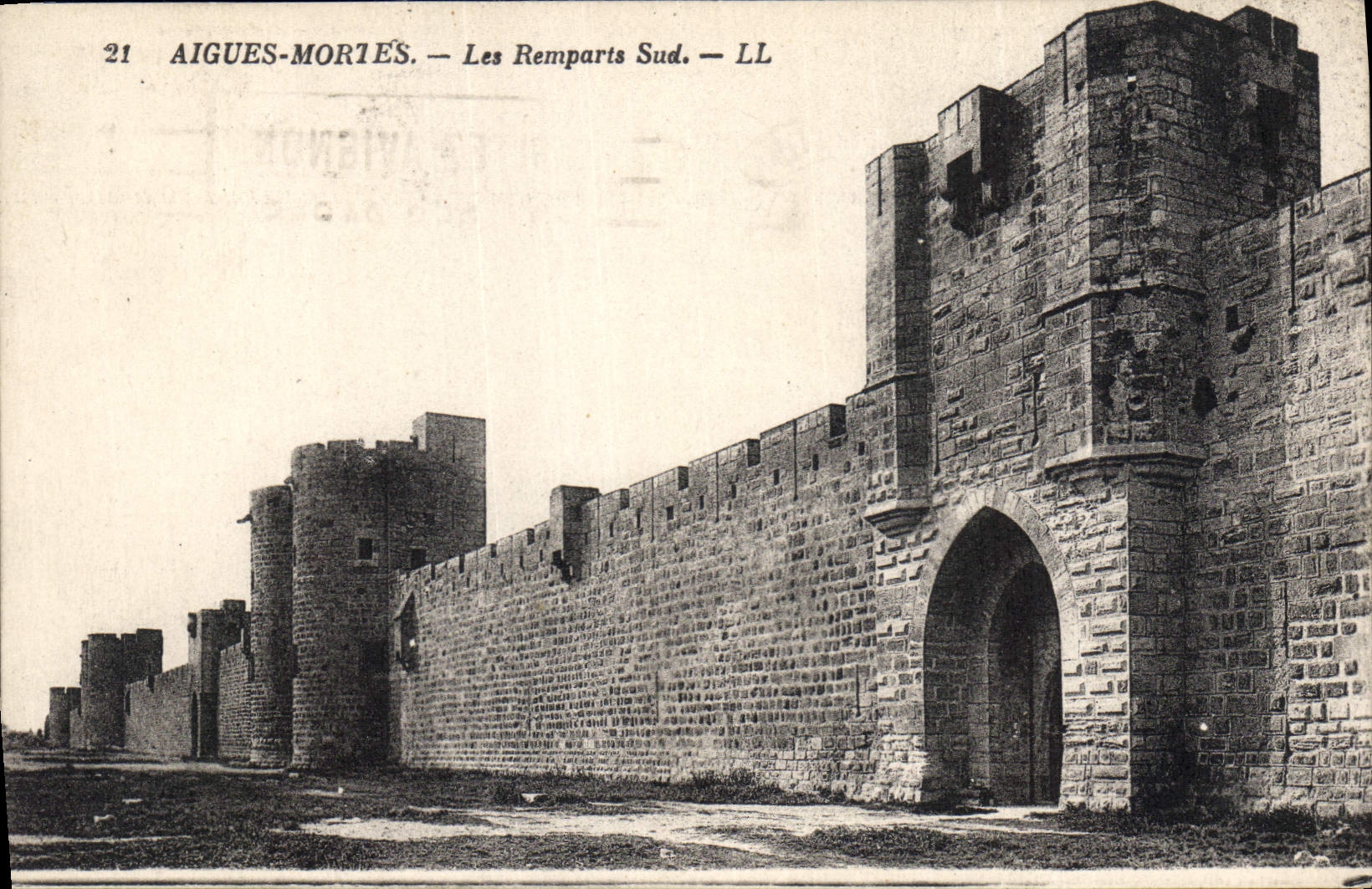 CPA Aigues Mortes Les Remparts Sud 
