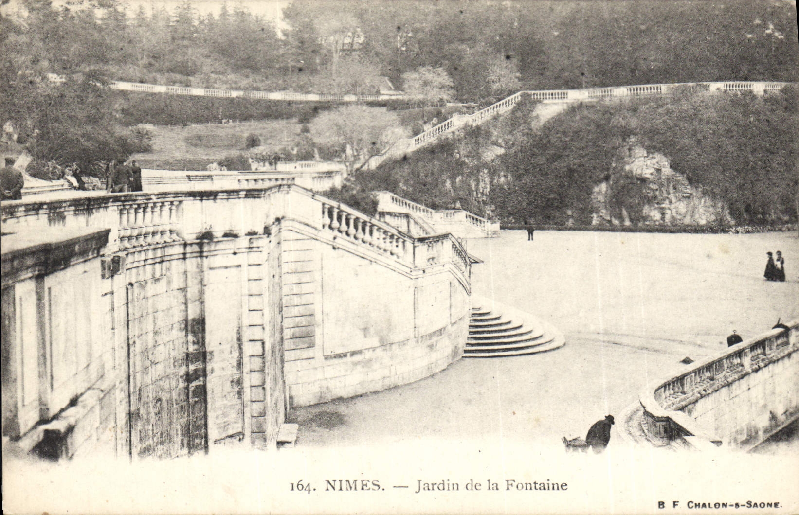 CPA Nimes Jardin de la Fontaine 