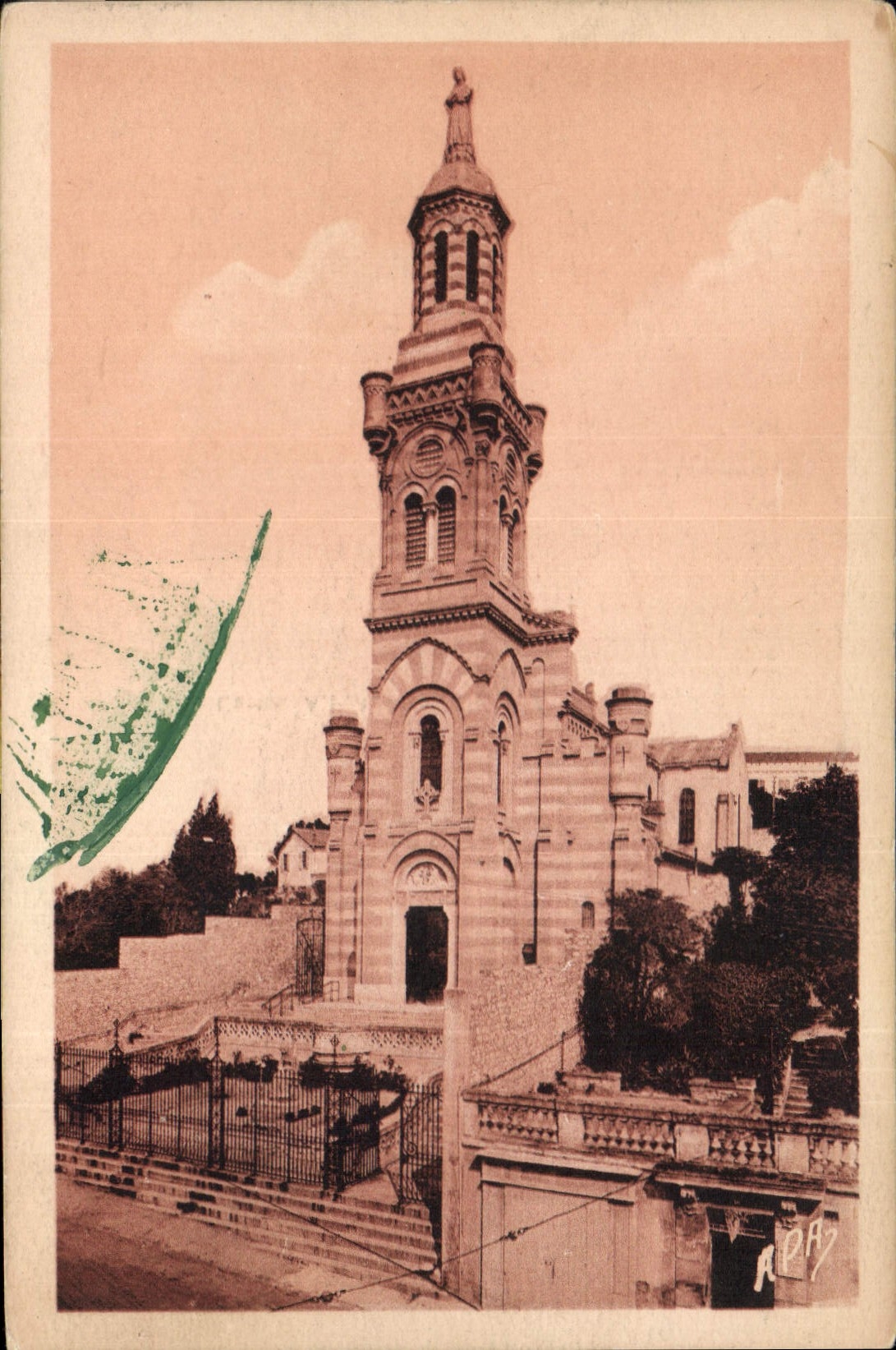 CPA Nimes Gard Eglise St Luc 