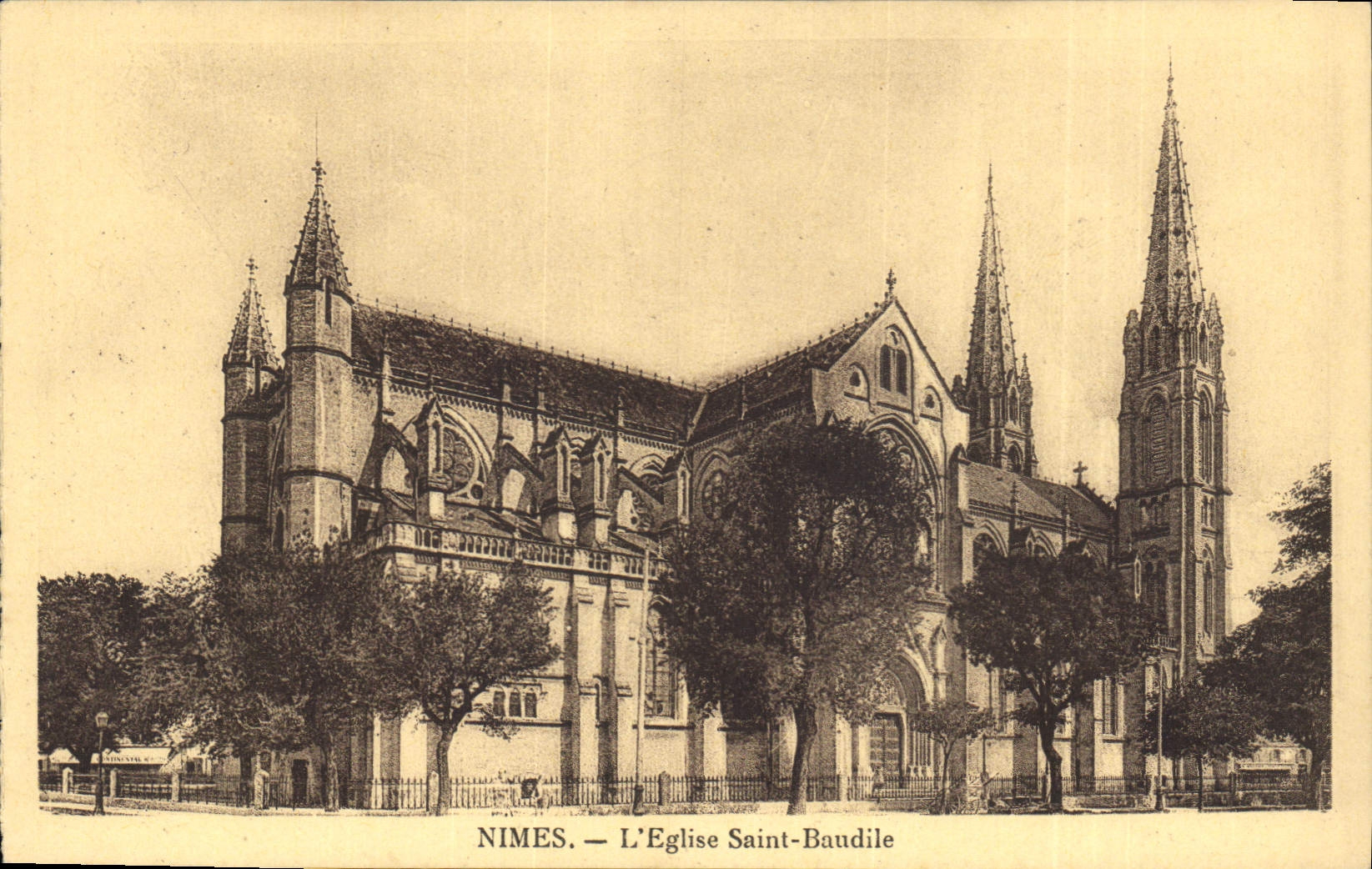 CPA Nimes l'Eglise Saint Baudile 