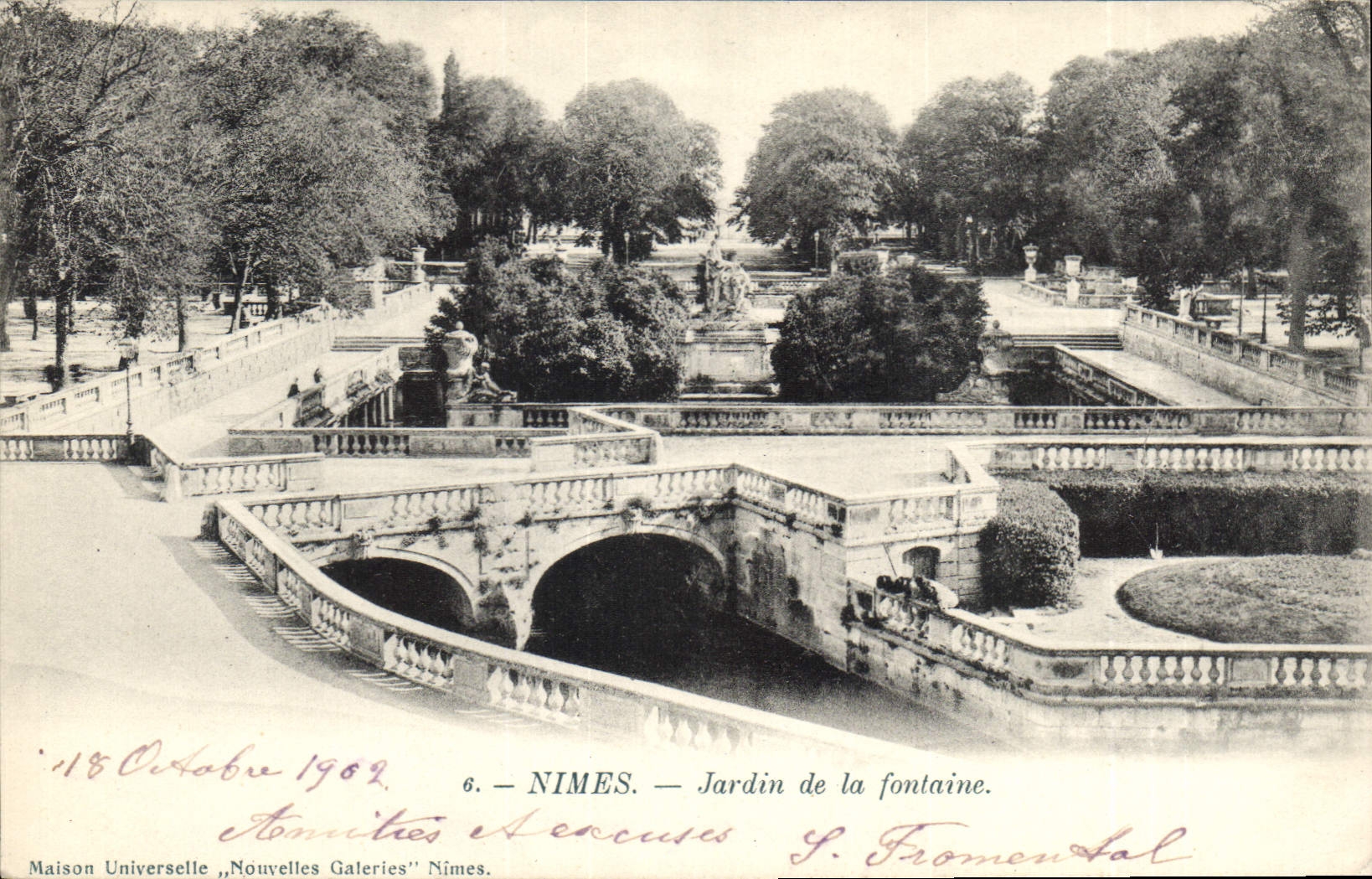 CPA Nimes Jardin de la fontaine 
