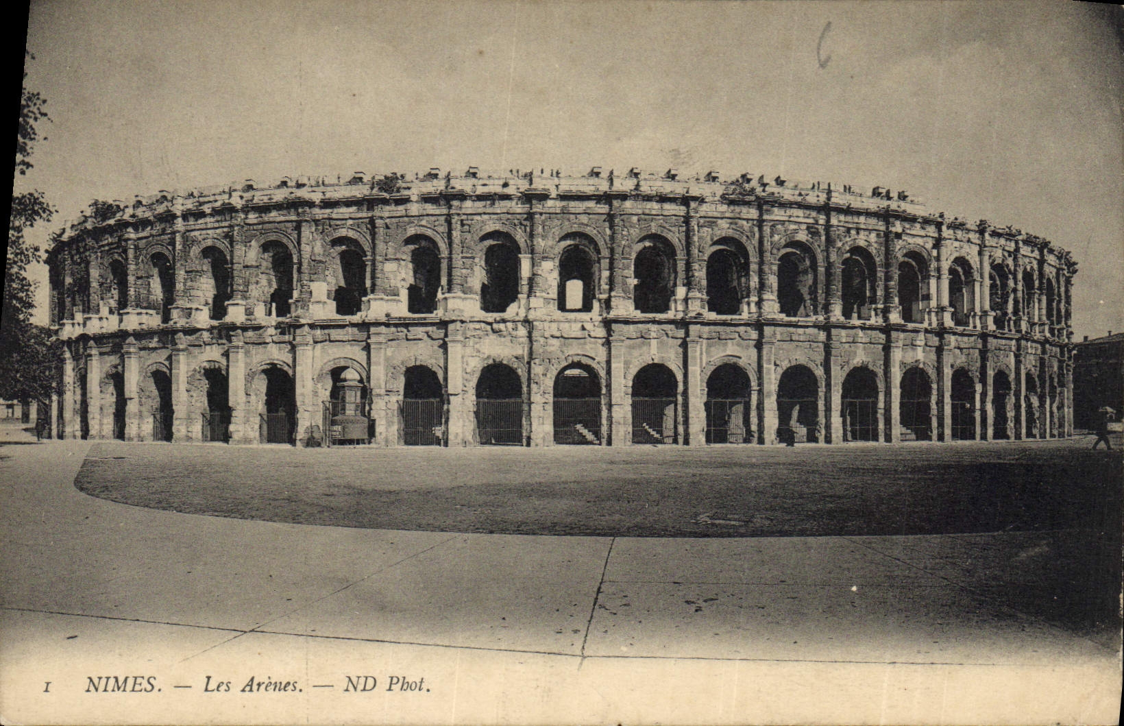 CPA Nimes Les Arenes 