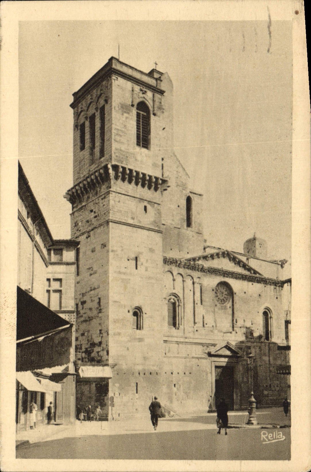 CPA Nimes La Cathedrale 