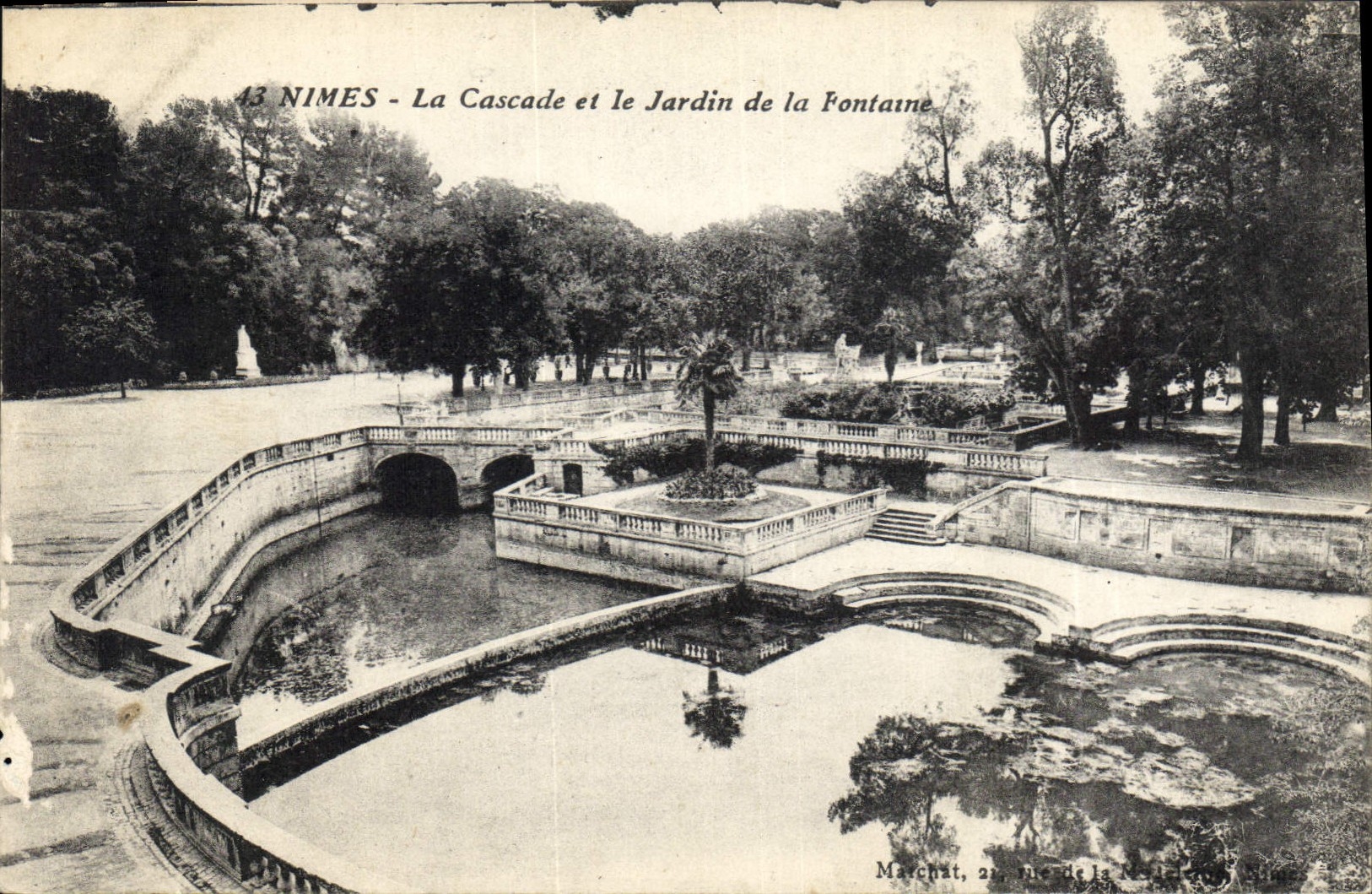 CPA Nimes La Cascade et le Jardin de la Fontaine 