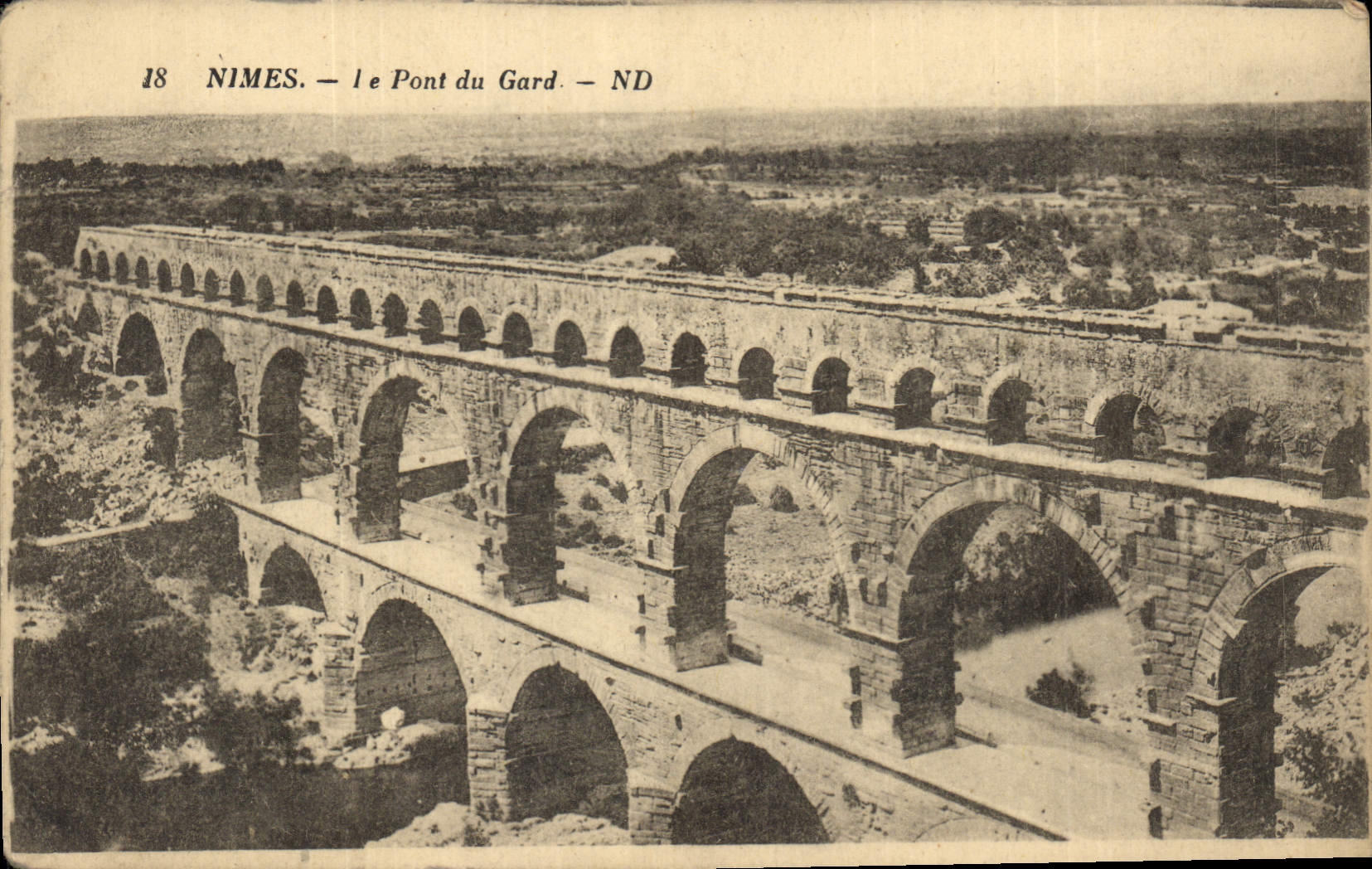 CPA Nimes Le Pont du Gard 