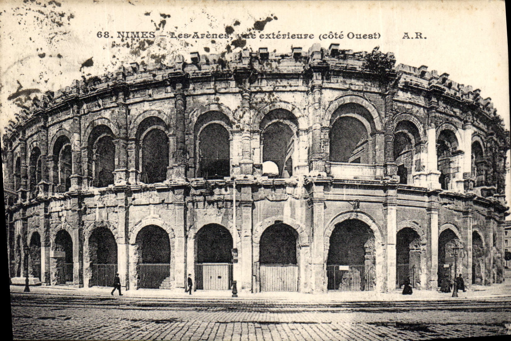 CPA Nimes Les Arenes cote Ouest 