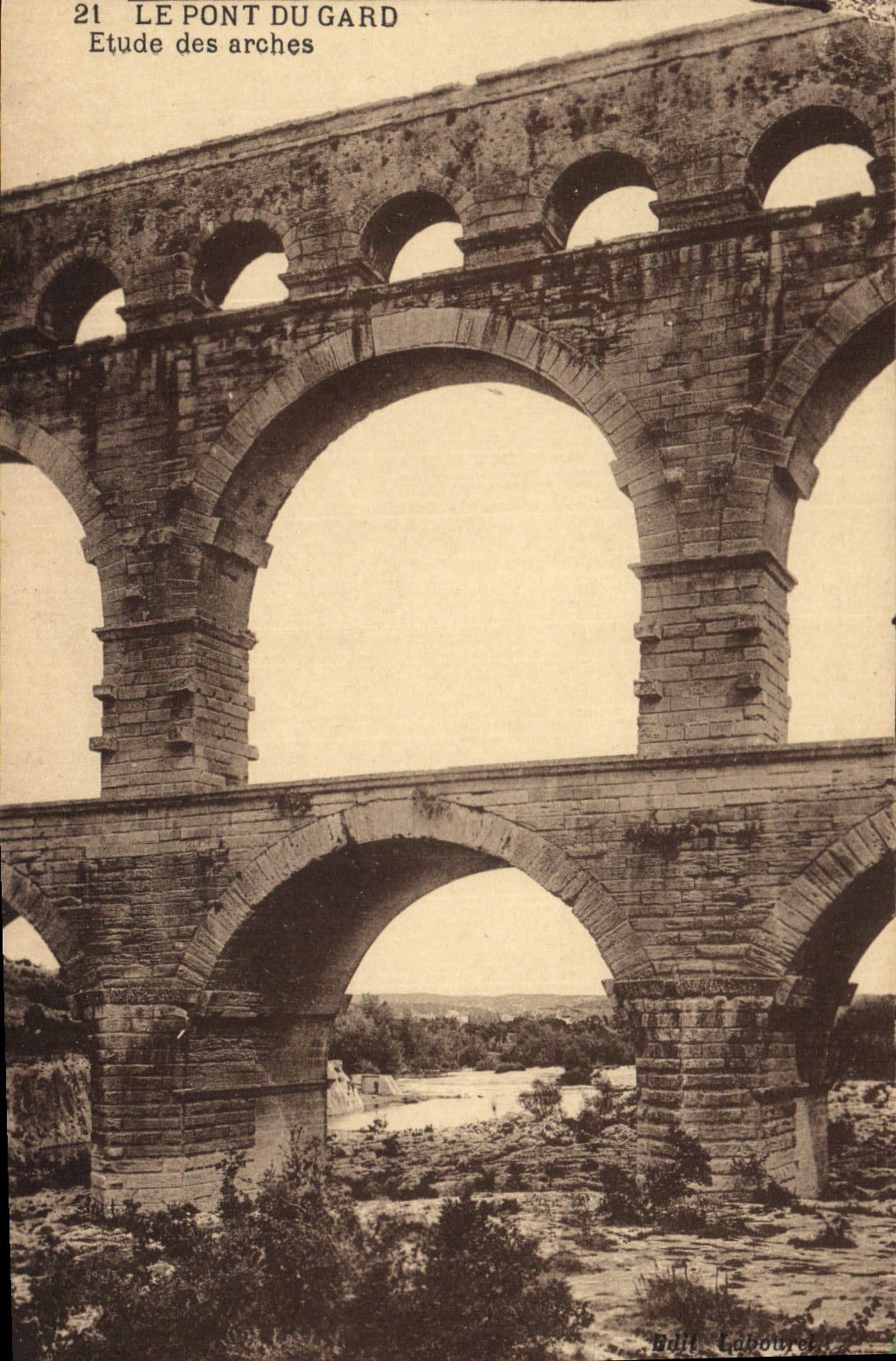 CPA Le Pont du Gard Etude des arches 