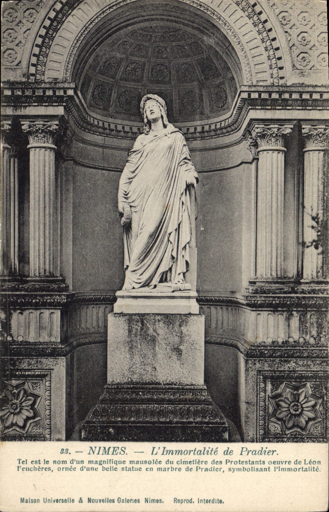 CPA Nimes l'Immortalite de Pradier 