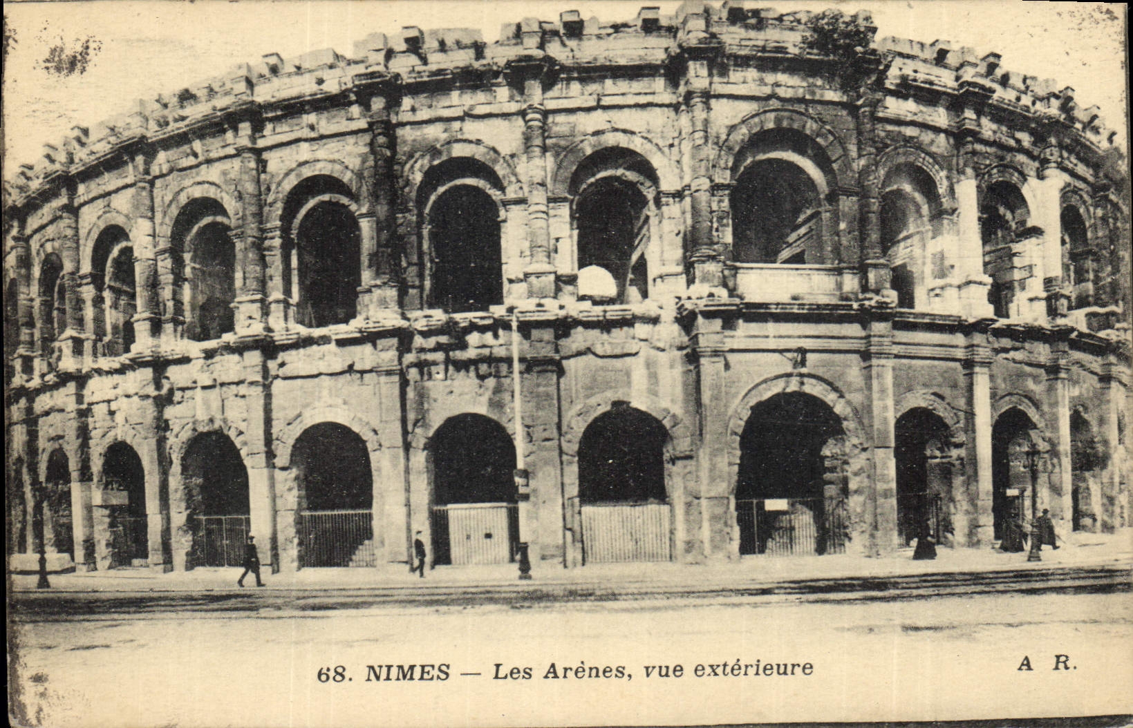 CPA Nimes Les Arenes vue exterieure 