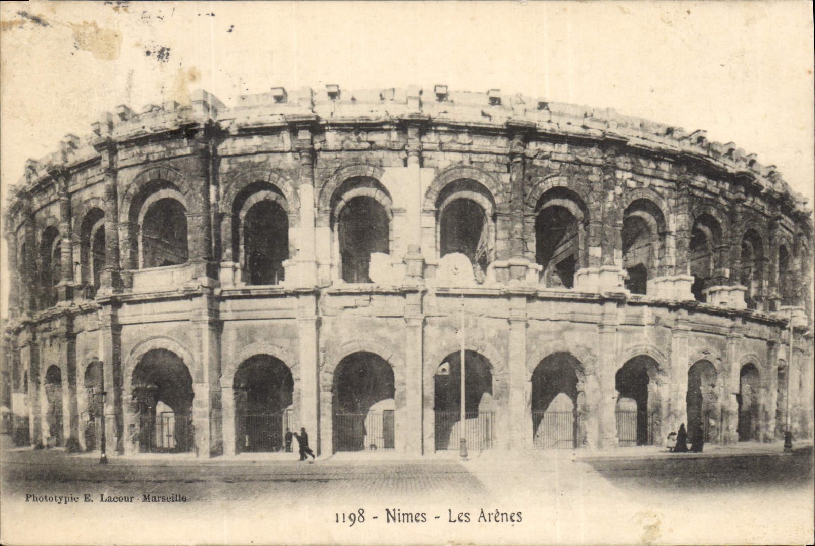 CPA Nimes les Arenes 