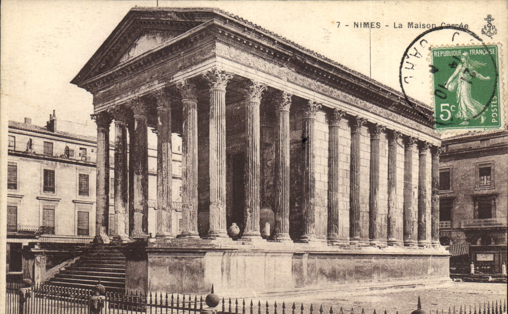 CPA Nimes la Maison Carree 