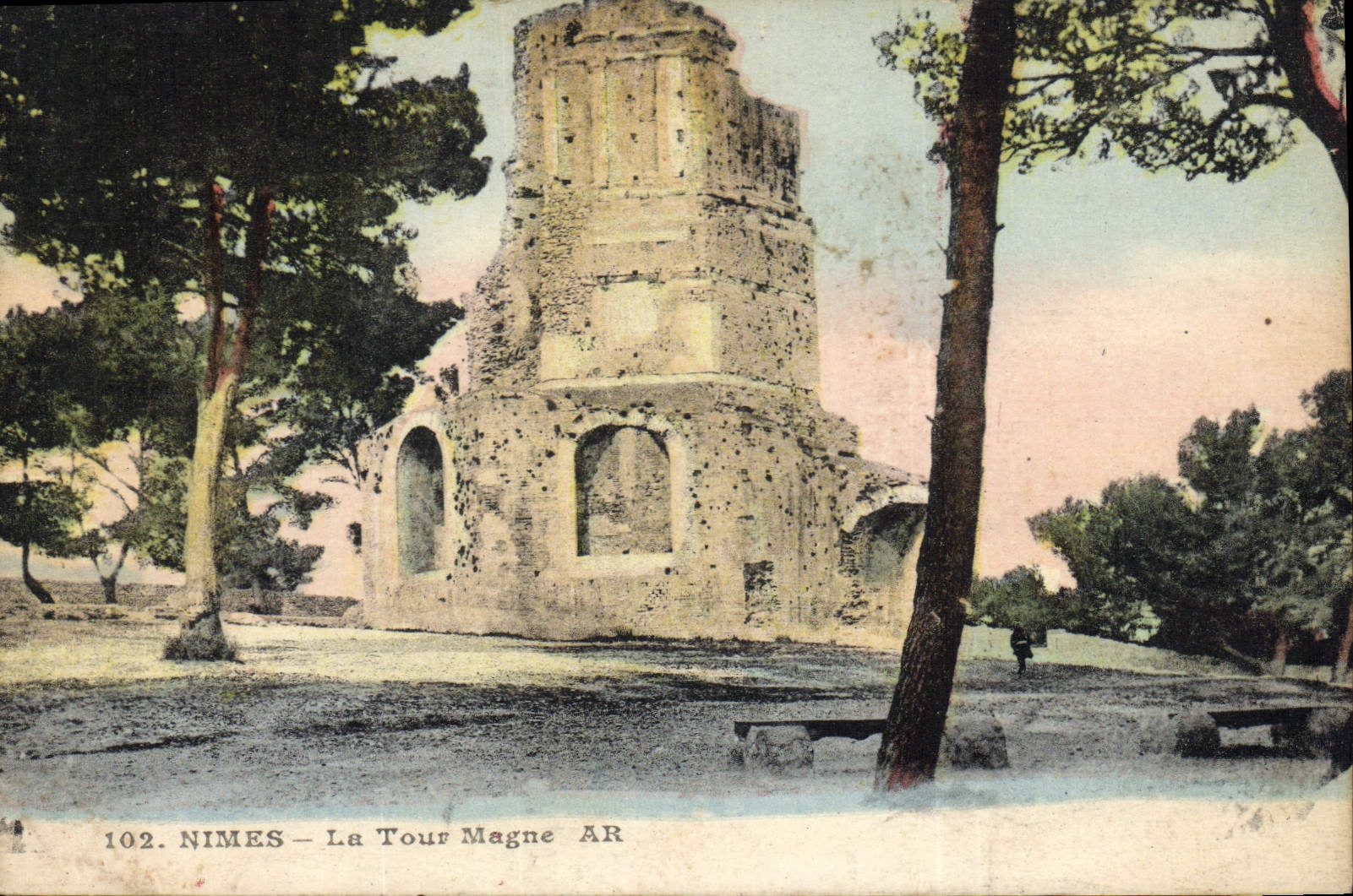 CPA Nimes La Tour Magne 