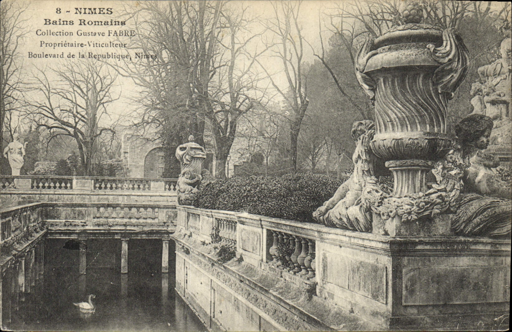 CPA Nimes Bains Romains 