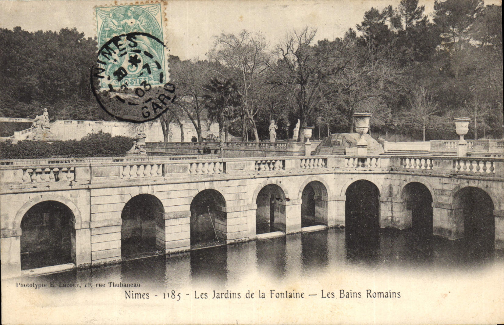 CPA Nimes les Jardins de la Fontaine les Bains Romians