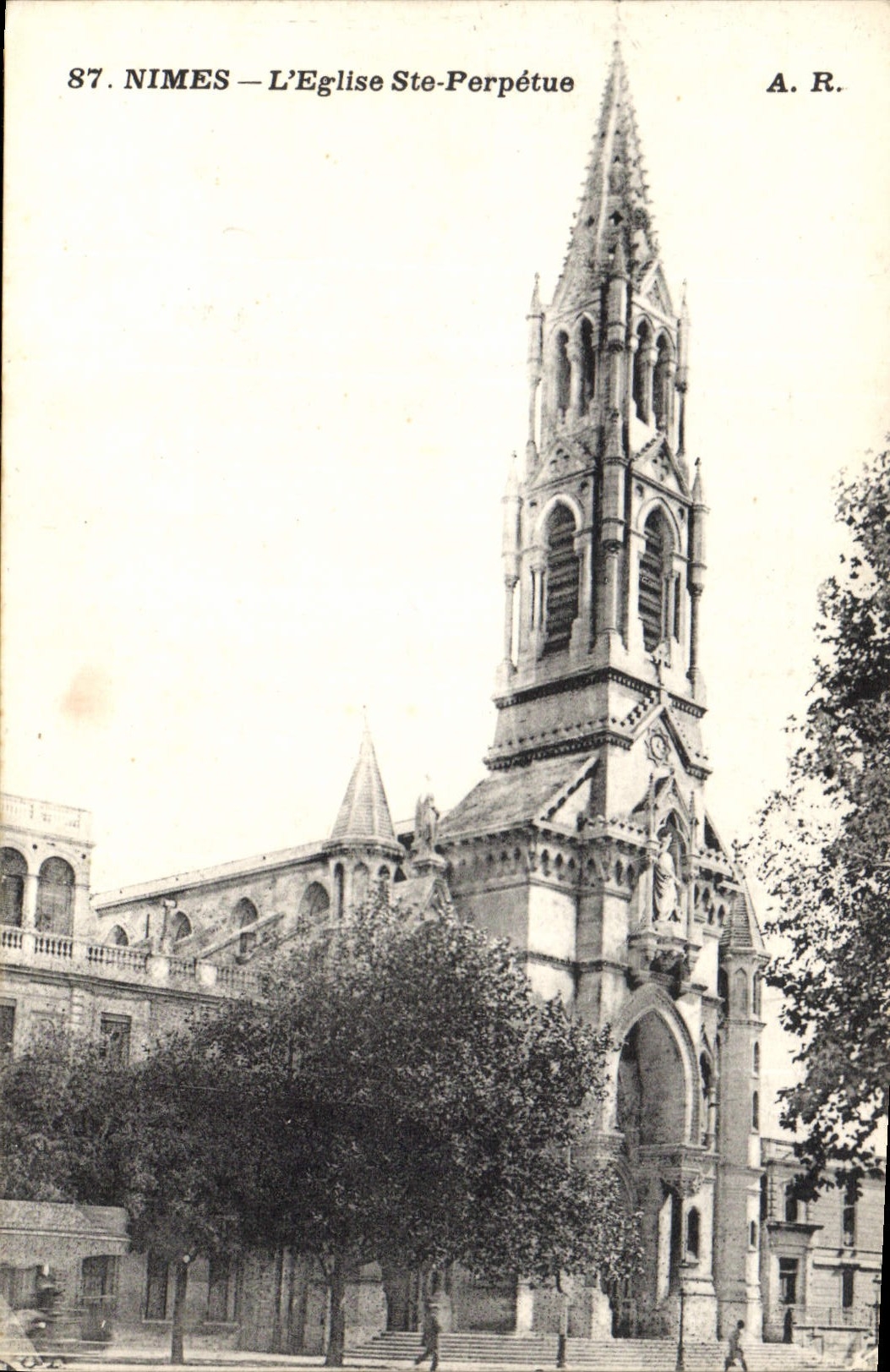 CPA Nimes l"Eglise Ste Perpetue 