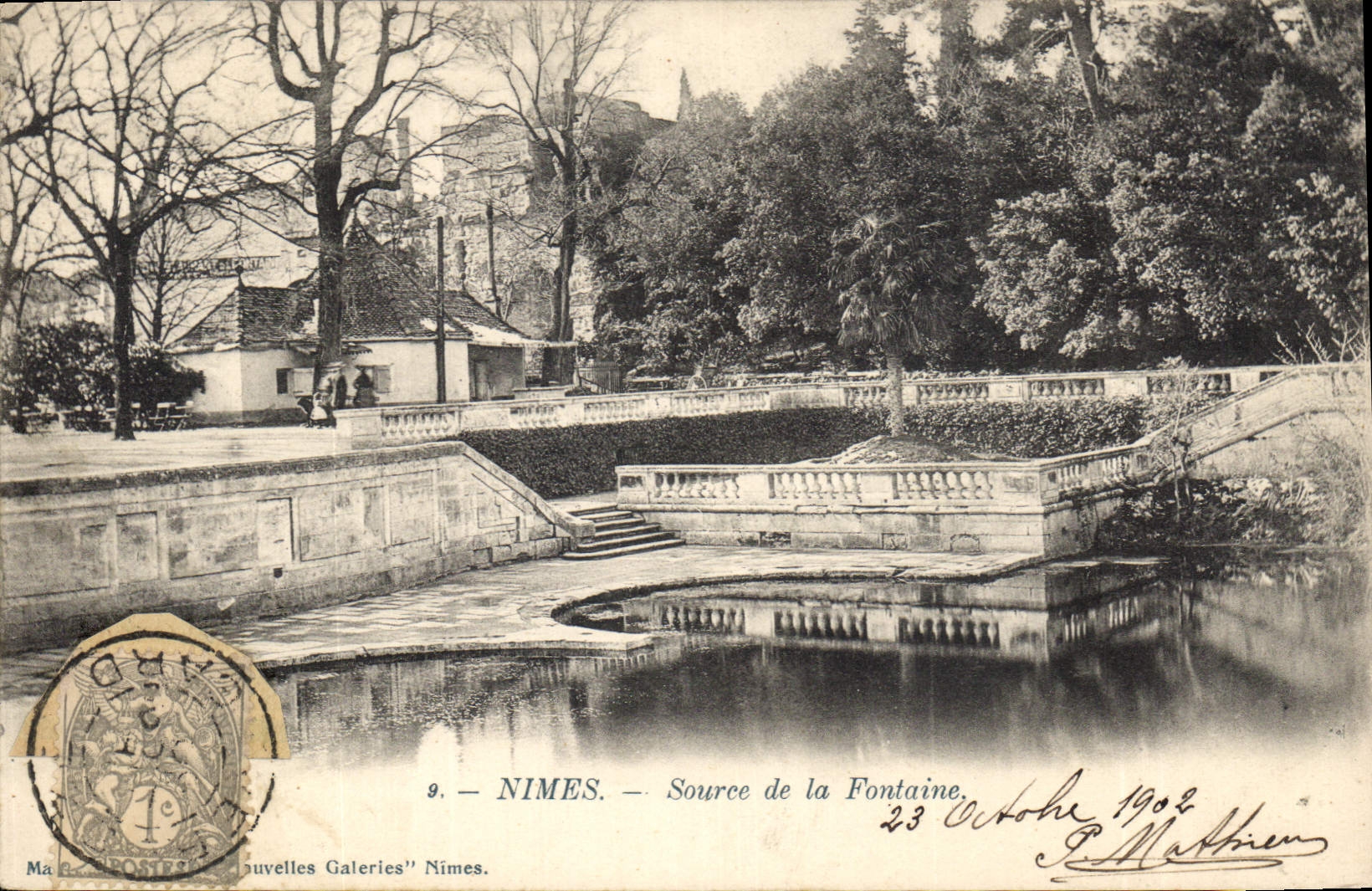 CPA Nimes Source de la Fontaine 
