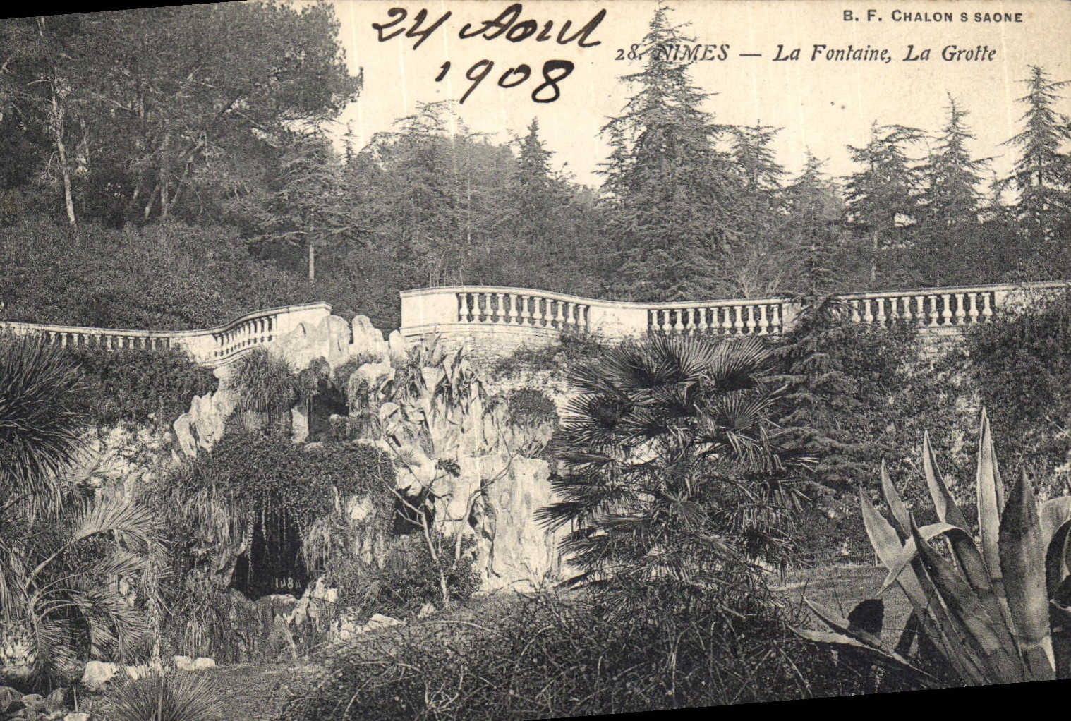 CPA Nimes la Fontaine la Grotte 
