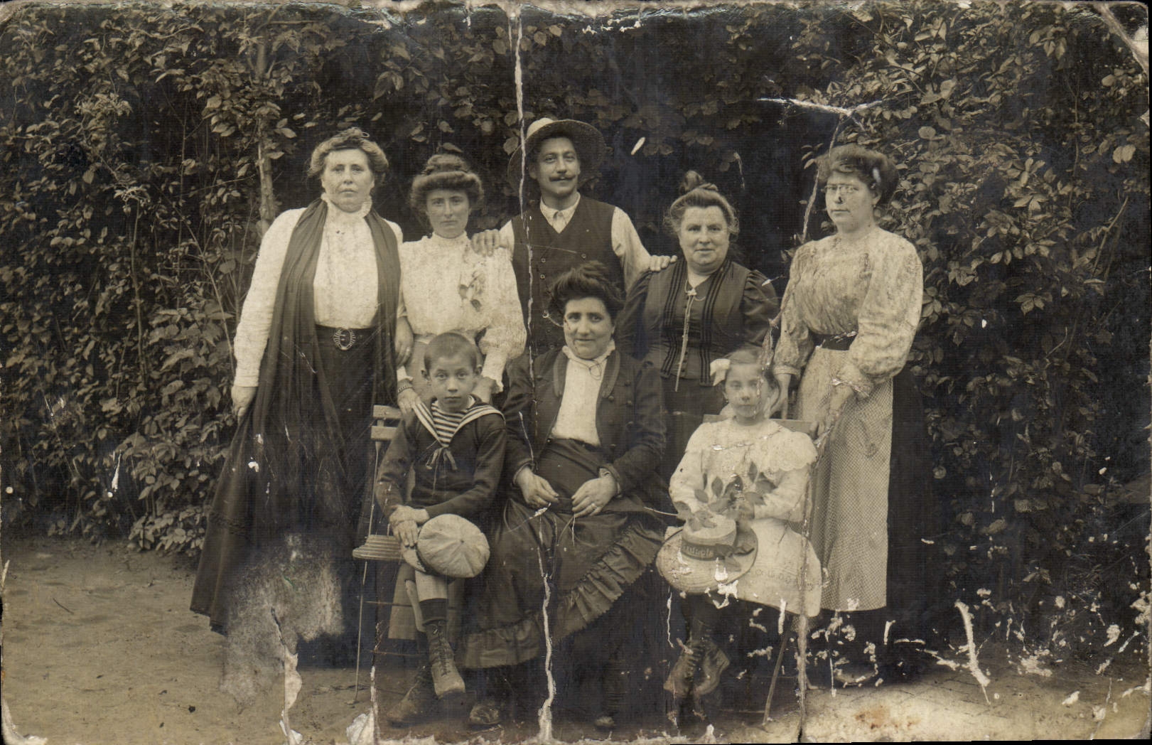 CARTE PHOTO Femmes Famille 