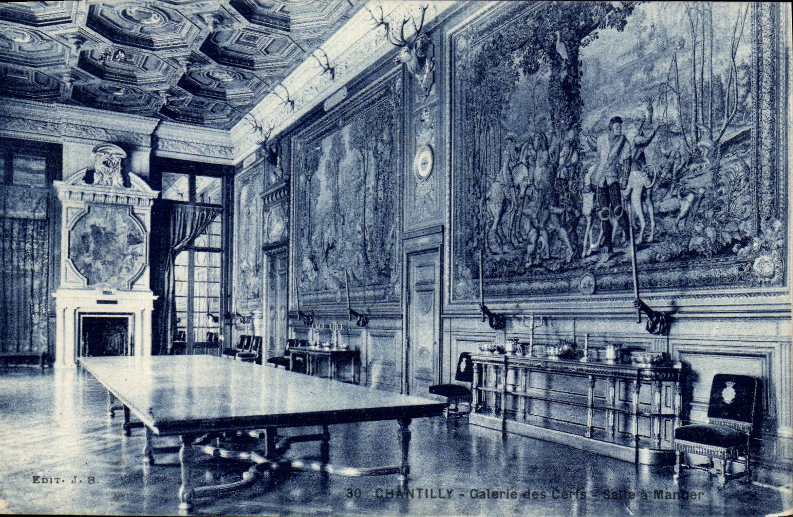 CPA Chantilly Galerie des Certs Salle 