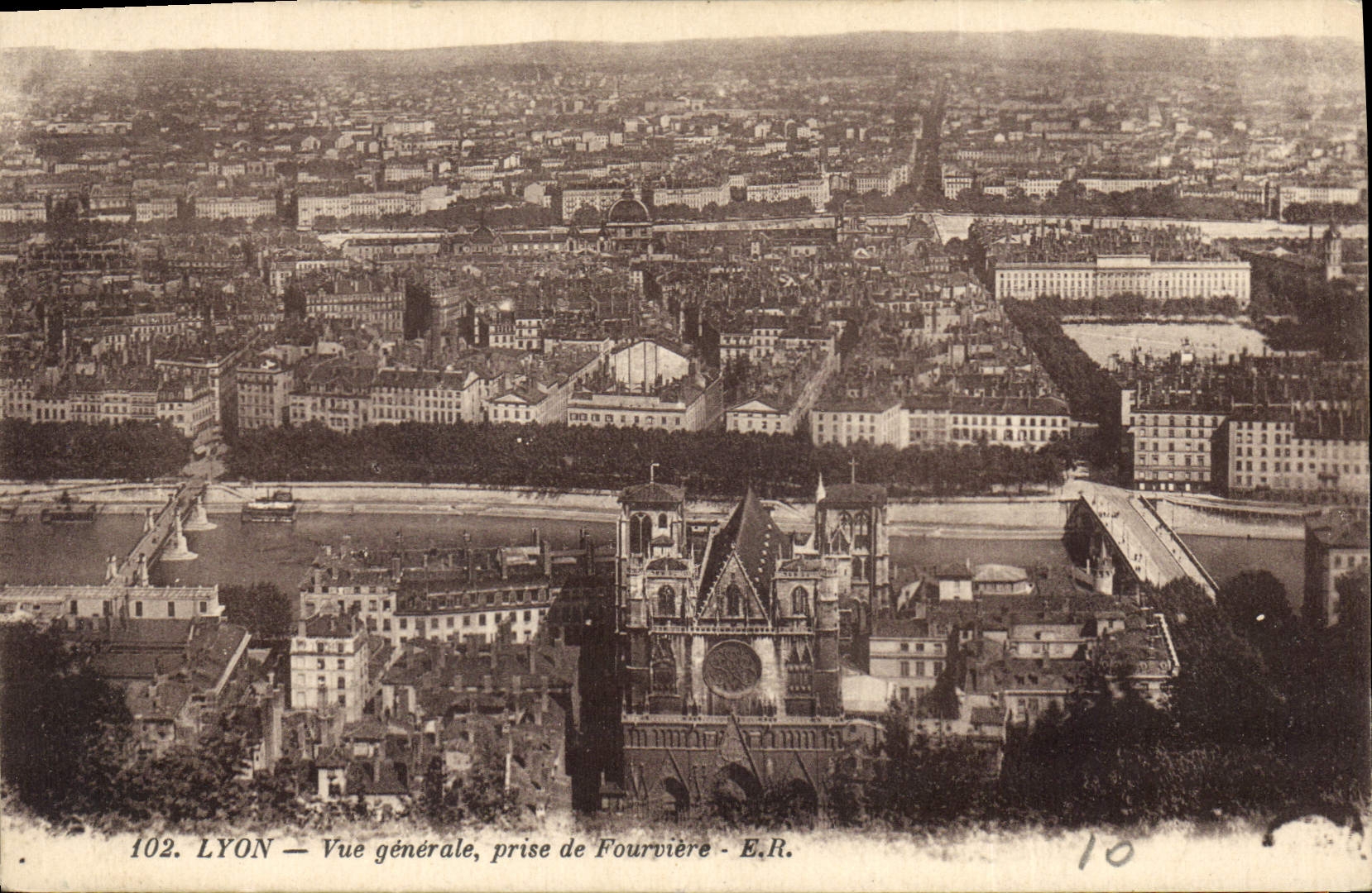 CPA Lyon vue generale prise de Fourviere 