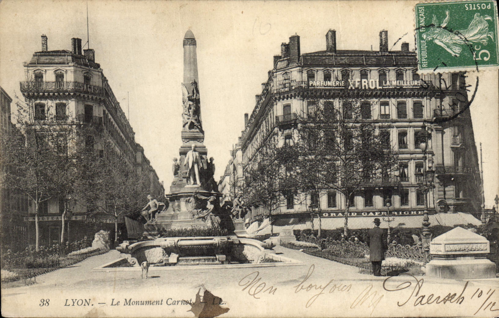 CPA Lyon le Monument Carnot 