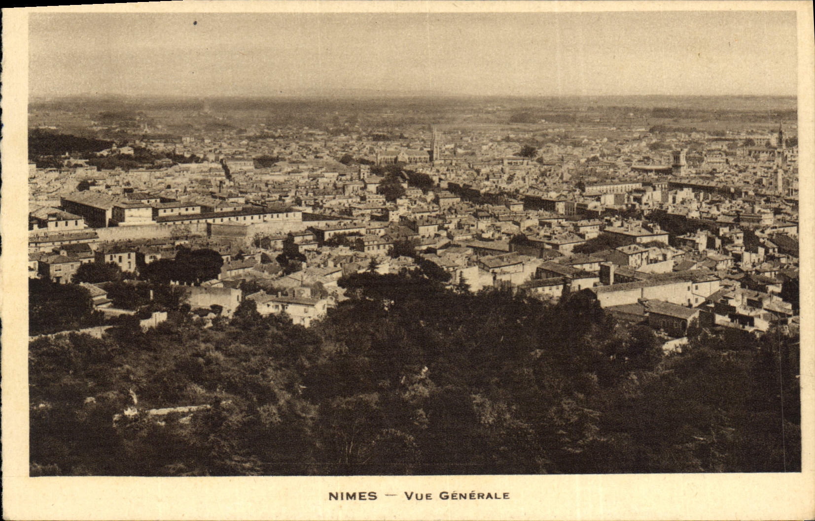 CPA Nimes vue generale 