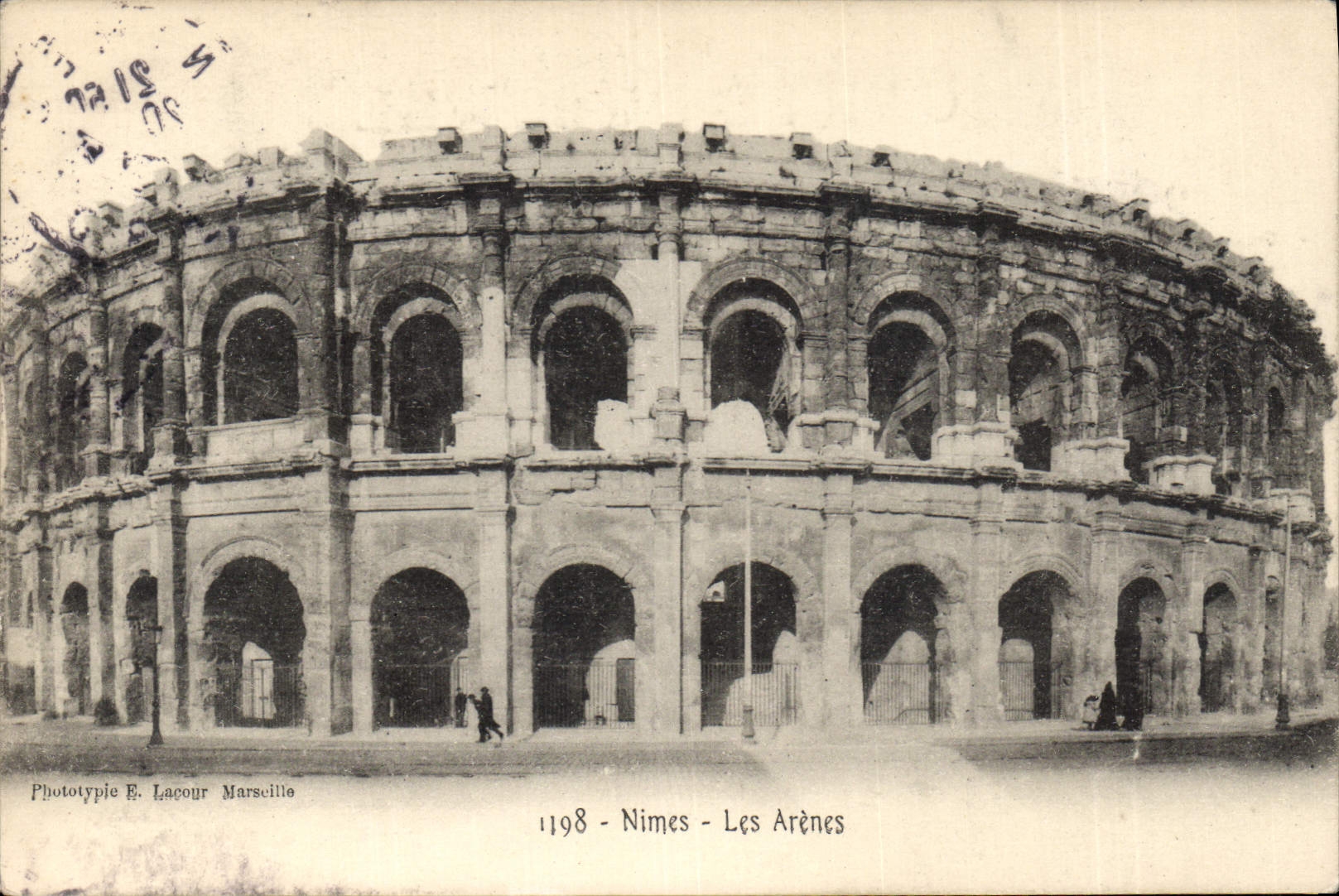 CPA Nimes Les Arenes 