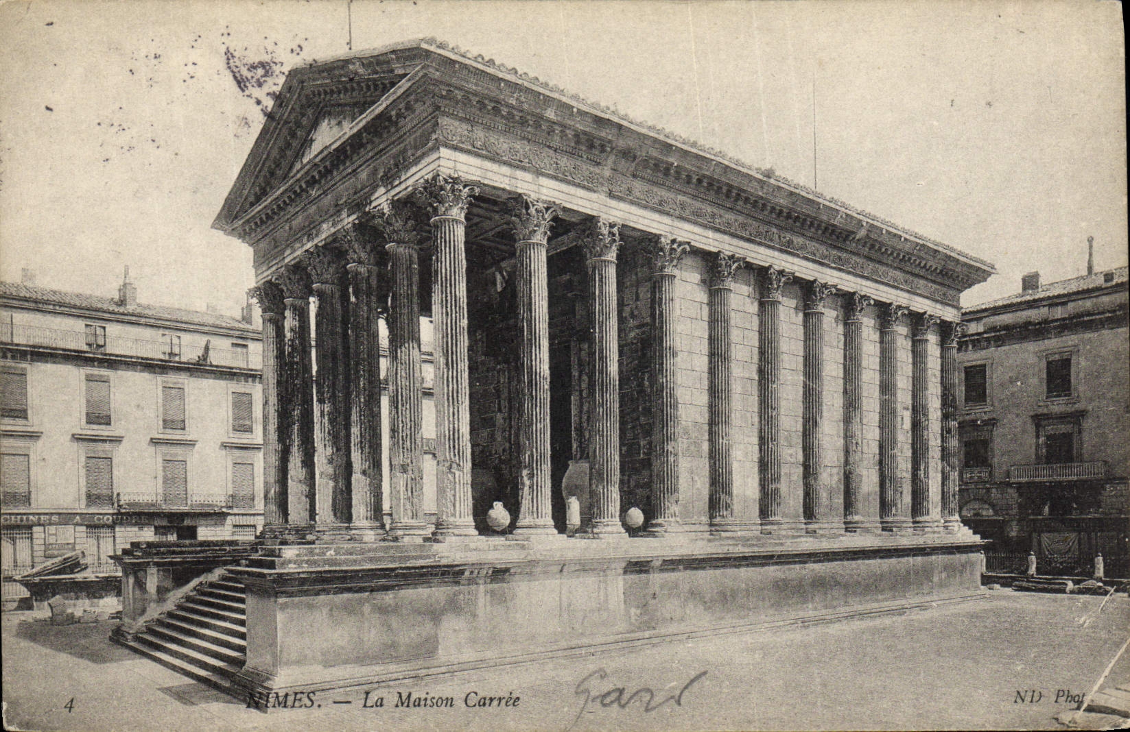 CPA Nimes La Maison Carree 