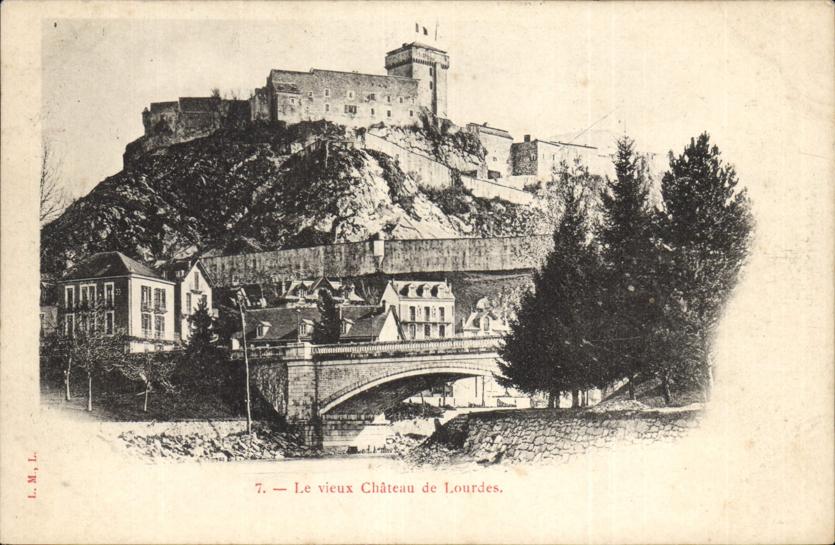 CPA Le vieux Chateau de Lourdes 