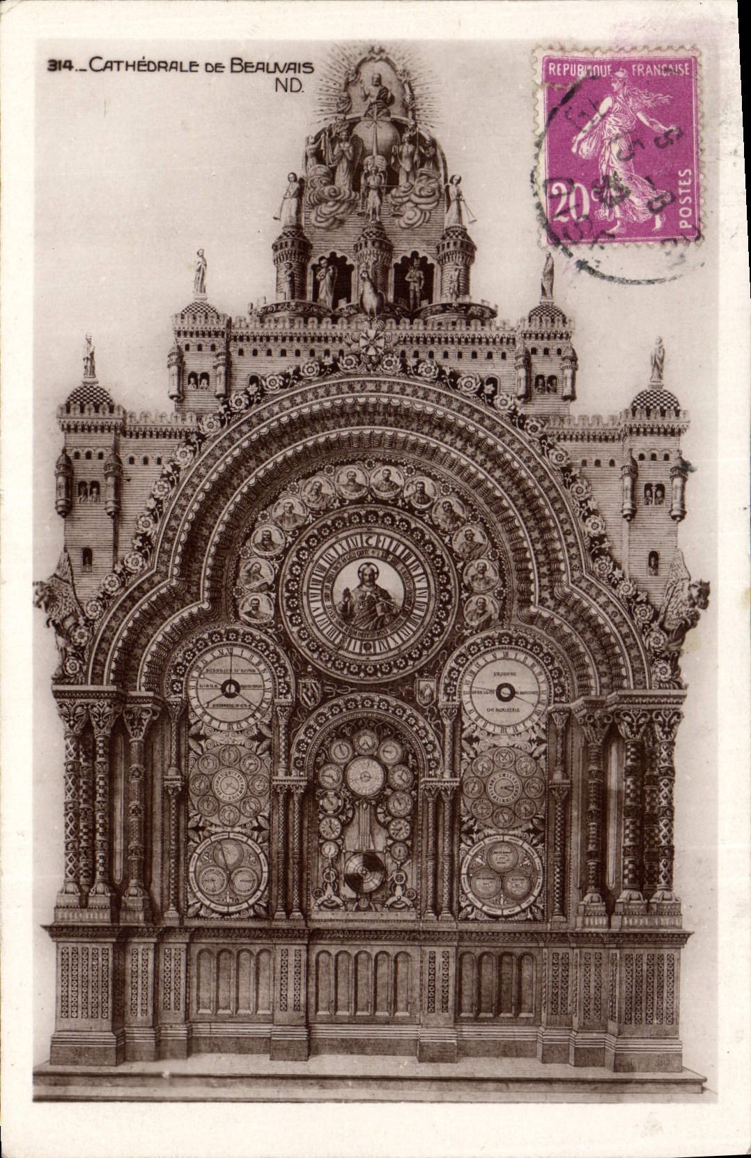 CPA Cathedrale de Beauvais L'Horloge Astronomique 