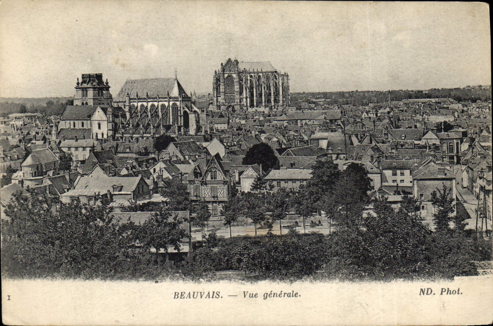 CPA Beauvais Vue generale 