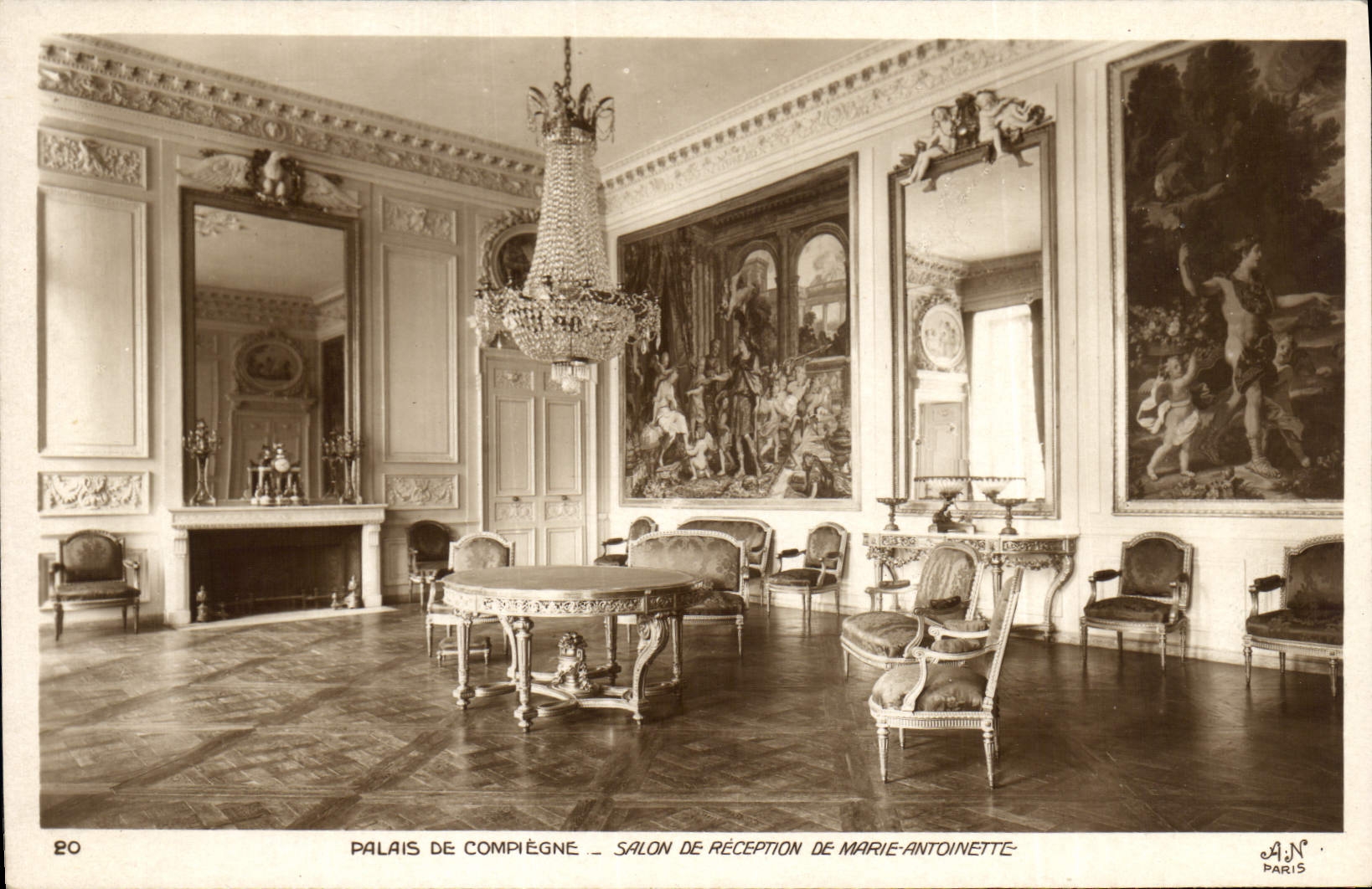 CPA Palais de Compiegne Salon de Reception de Marie Antoinette 