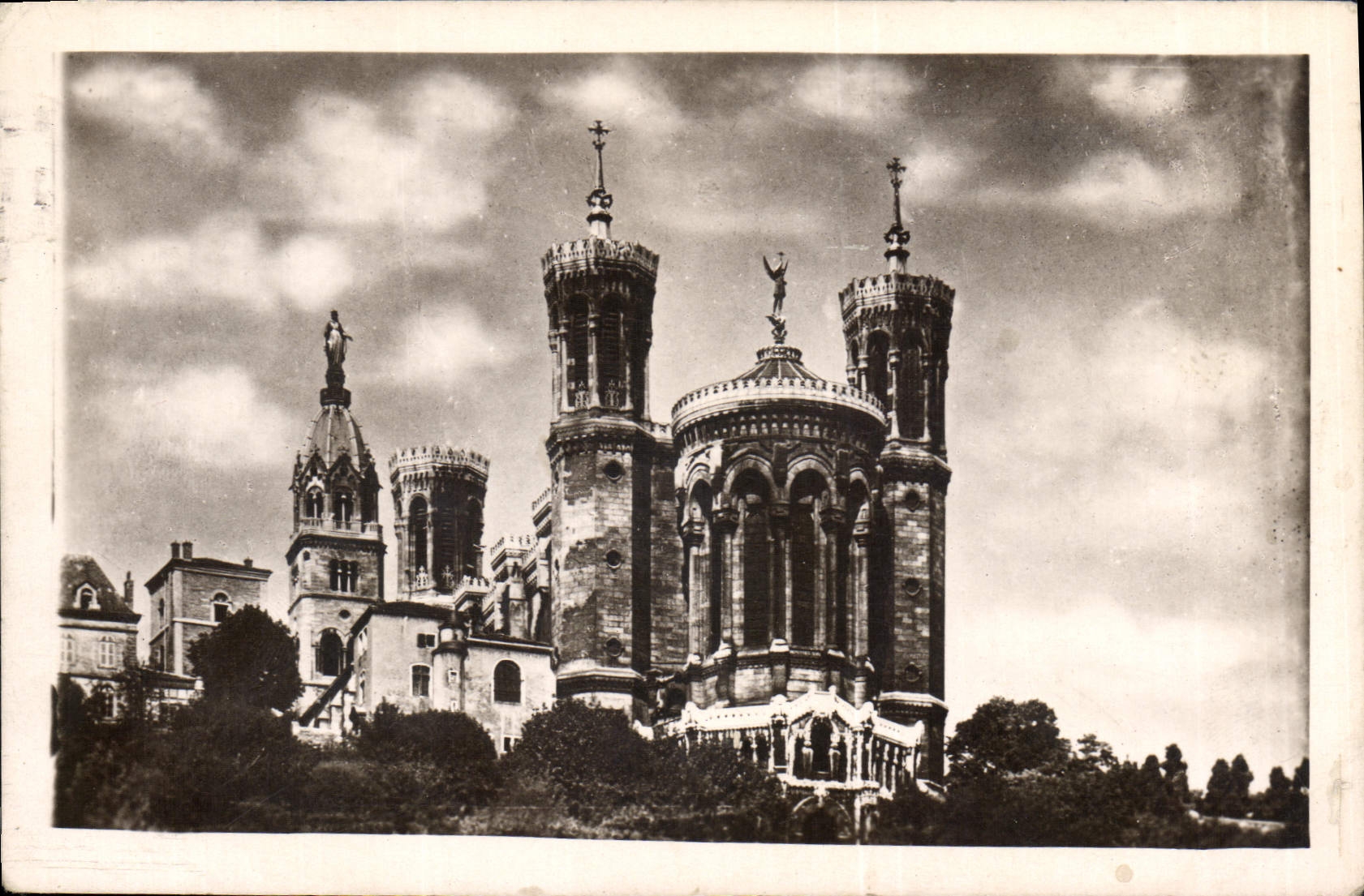 CPA Lyon Les Tours de Notre Dame de Fourviere 