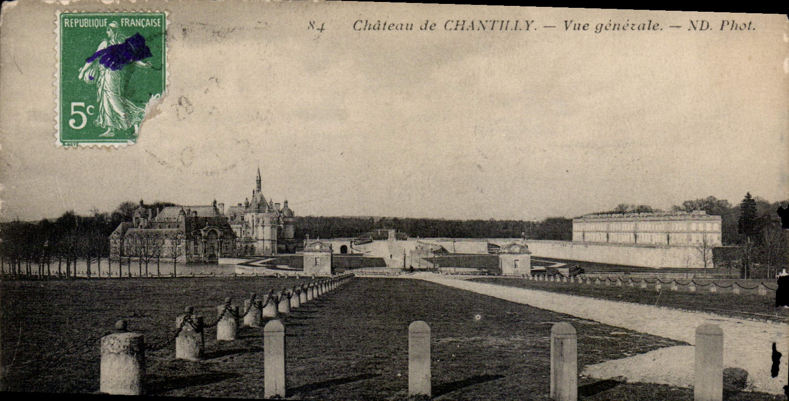 CPA Chateau de Chantilly Vue generale 