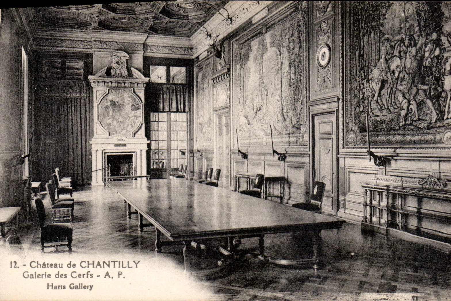 CPA Chateau de Chantilly Galerie des Cerfs 