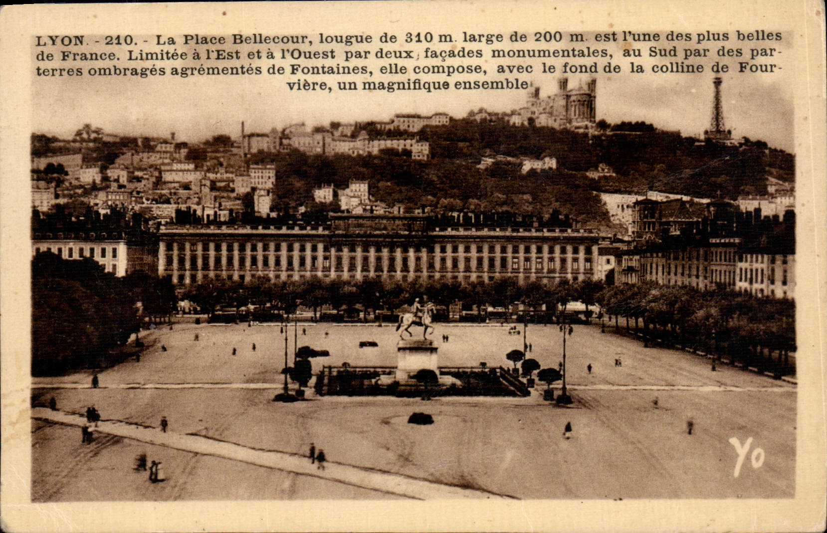 CPA Lyon La Place Bellecour 