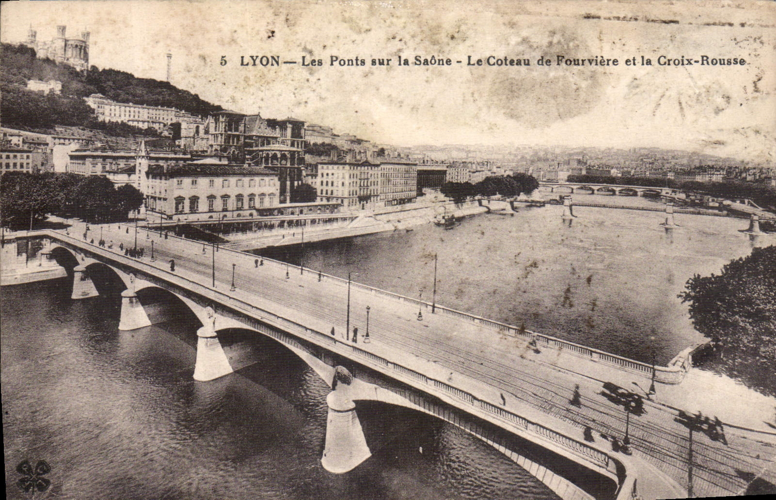 CPA Lyon Les Ponts sur la Saone Le Coteau de Fourviere et la Croix Rousse 