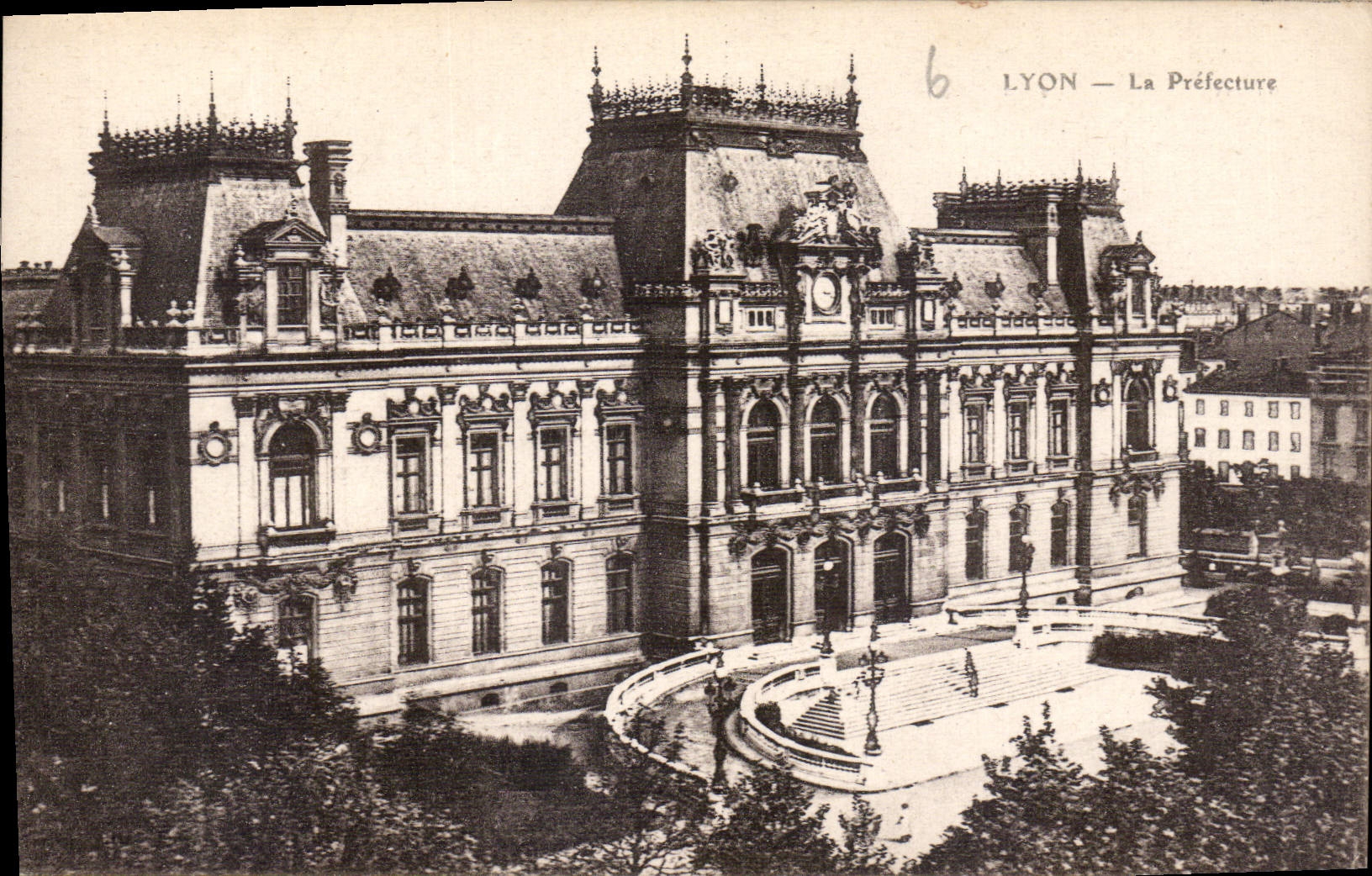 CPA Lyon La Prefecture 