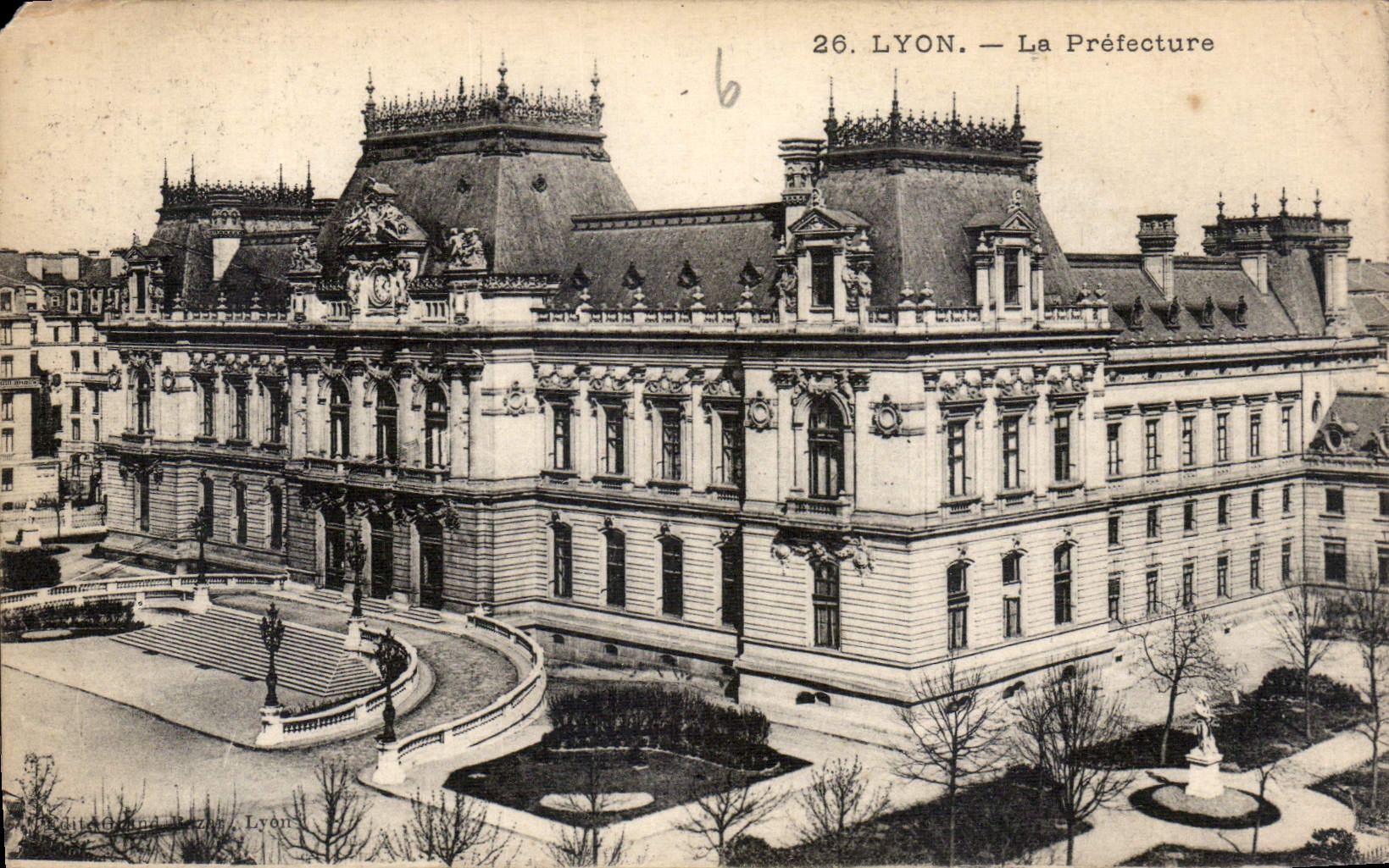 CPA Lyon La Prefecture 