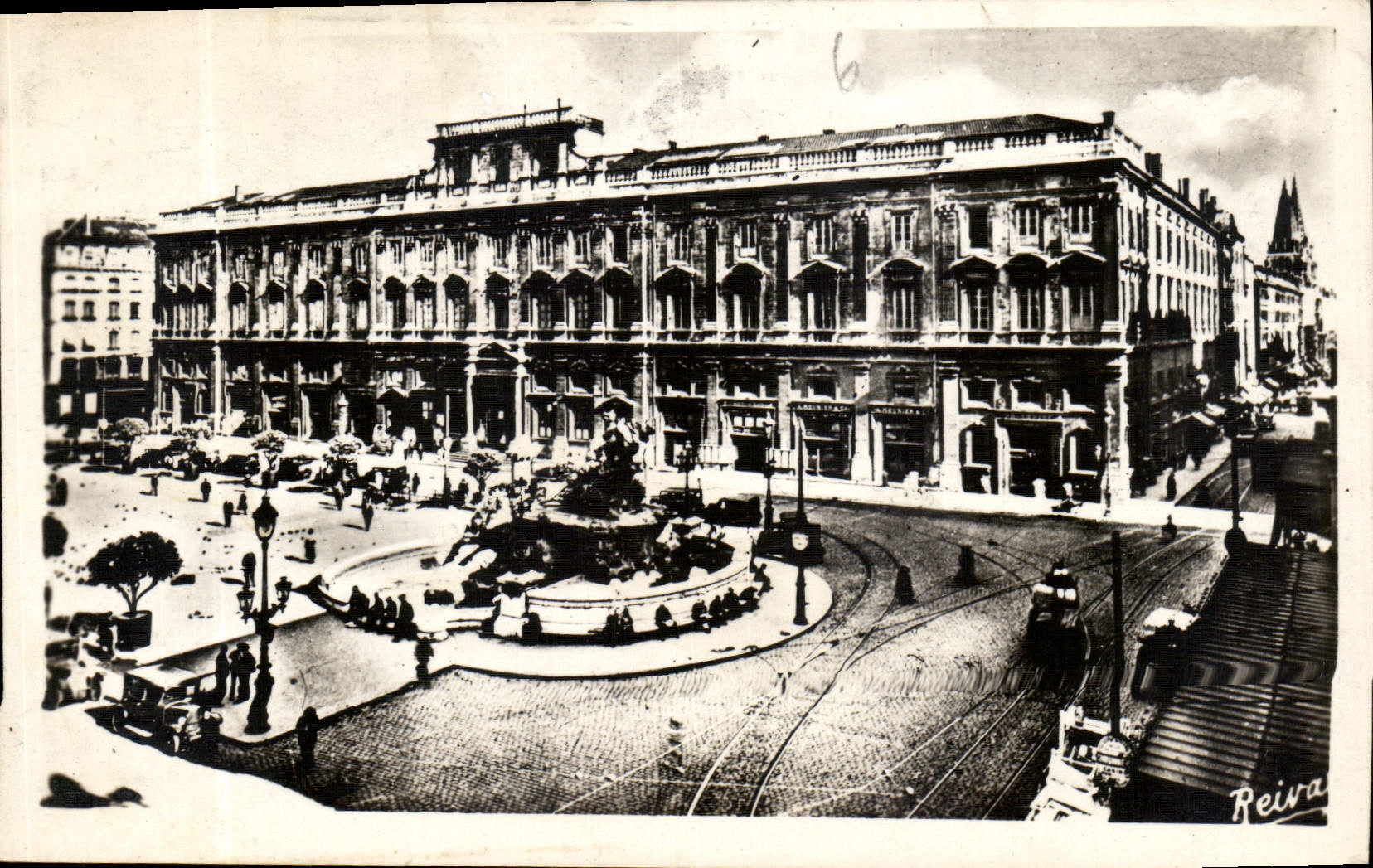 CPA Lyon Palais Saint Pierre Place des Terreaux 