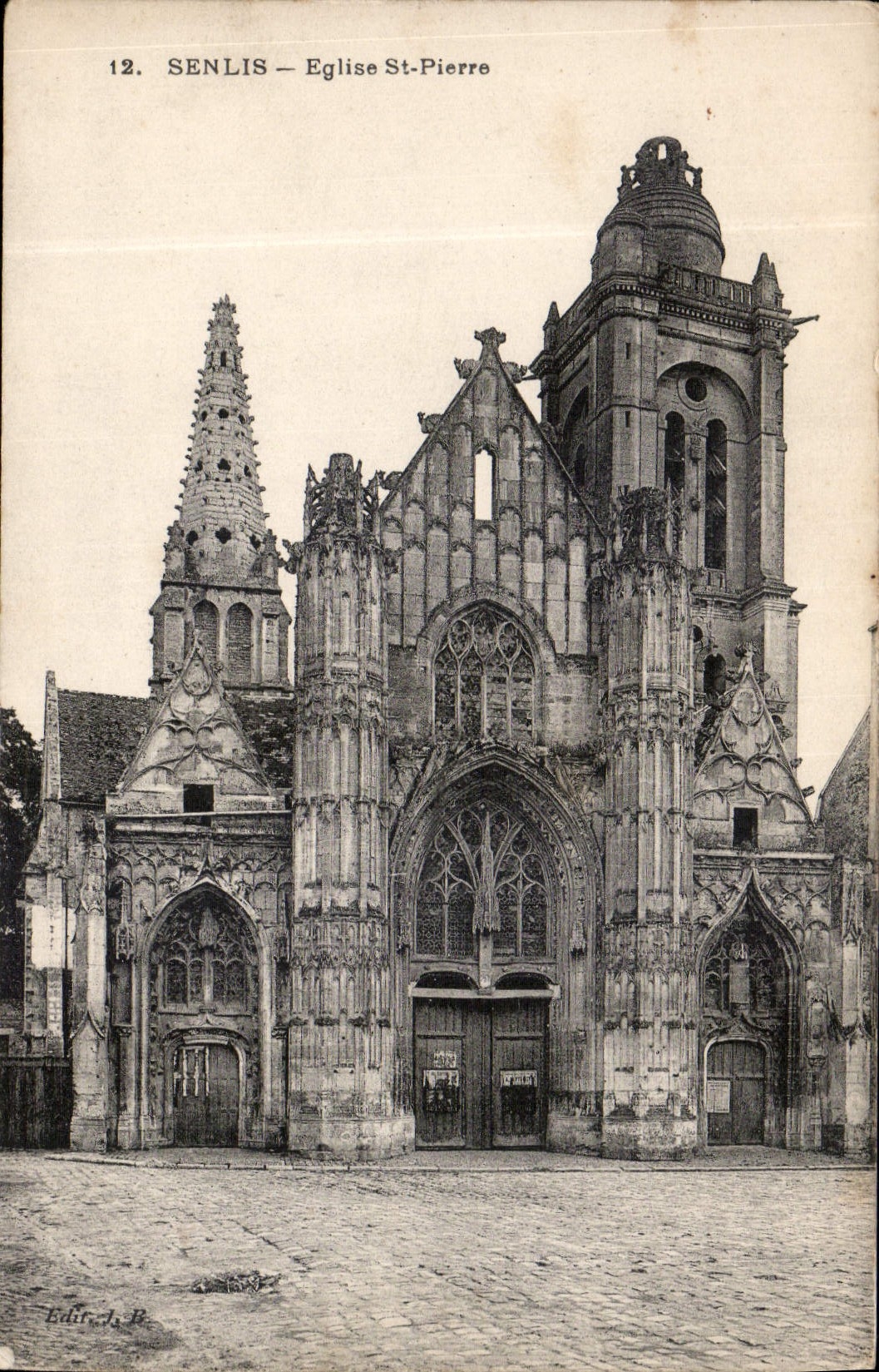 CPA Senlis Eglise St Pierre 
