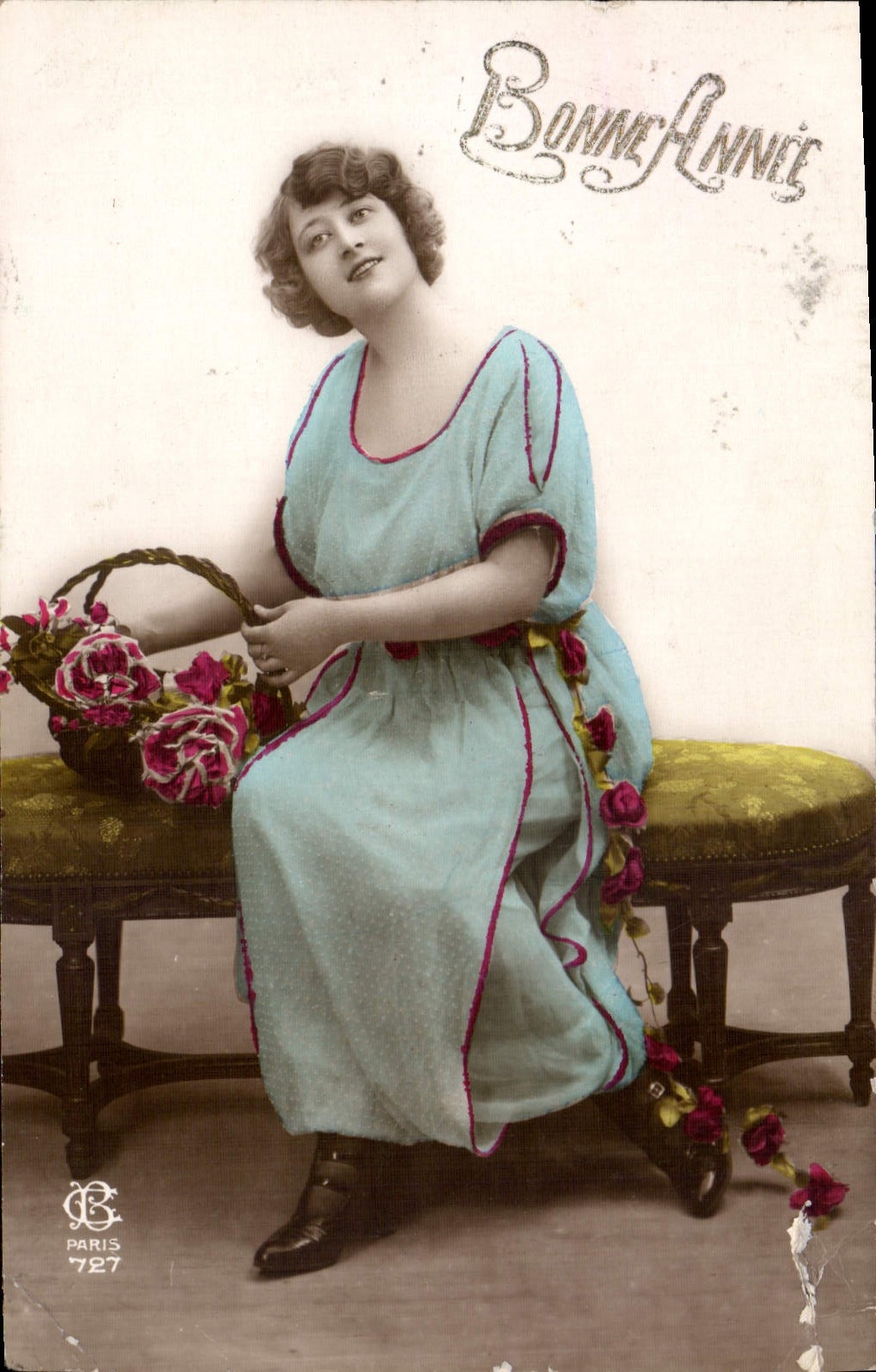 CPA Bonne Annee Femme