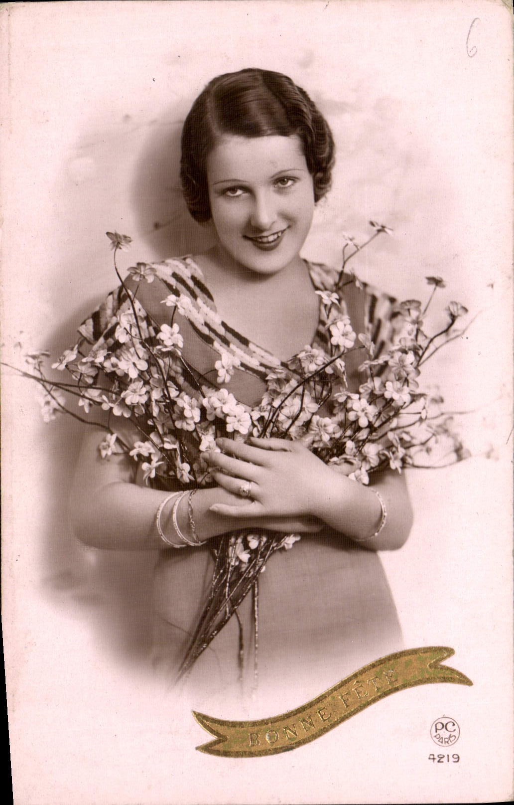 CPA Bonne Fete Femme