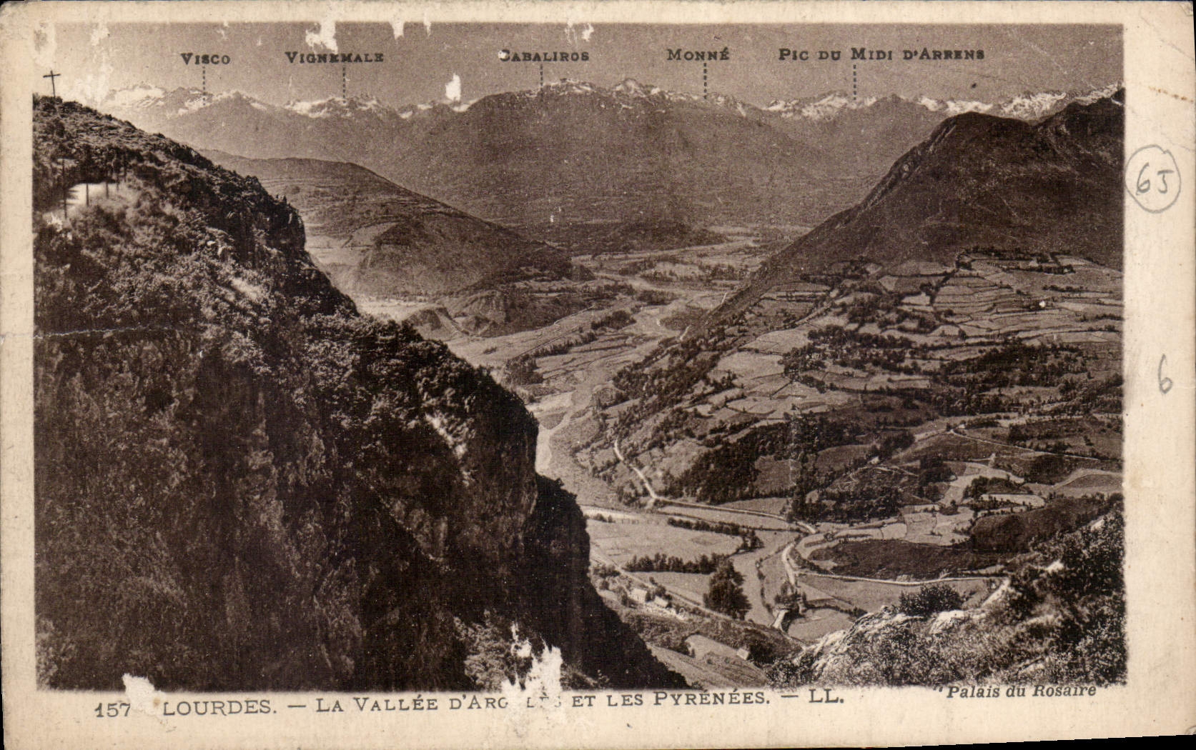 CPA Lourdes La Vallee de Arguilles et les Pyrenees 