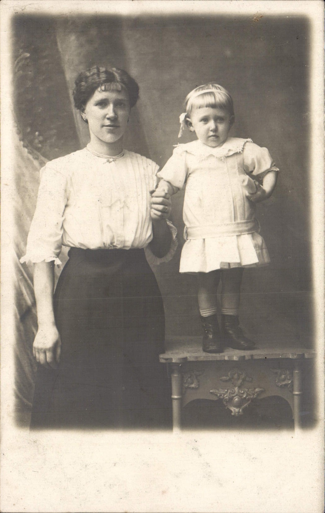 CARTE PHOTO Femme Enfant