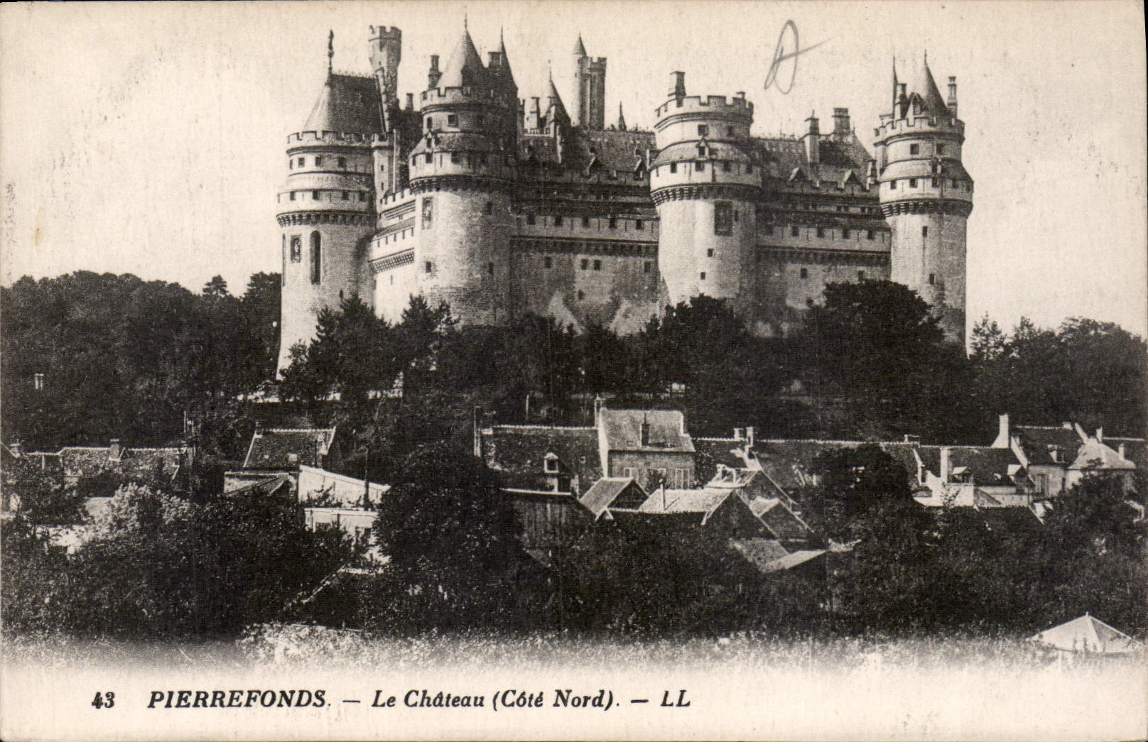 CPA Pierrefonds Le Chateau Cote Nord 