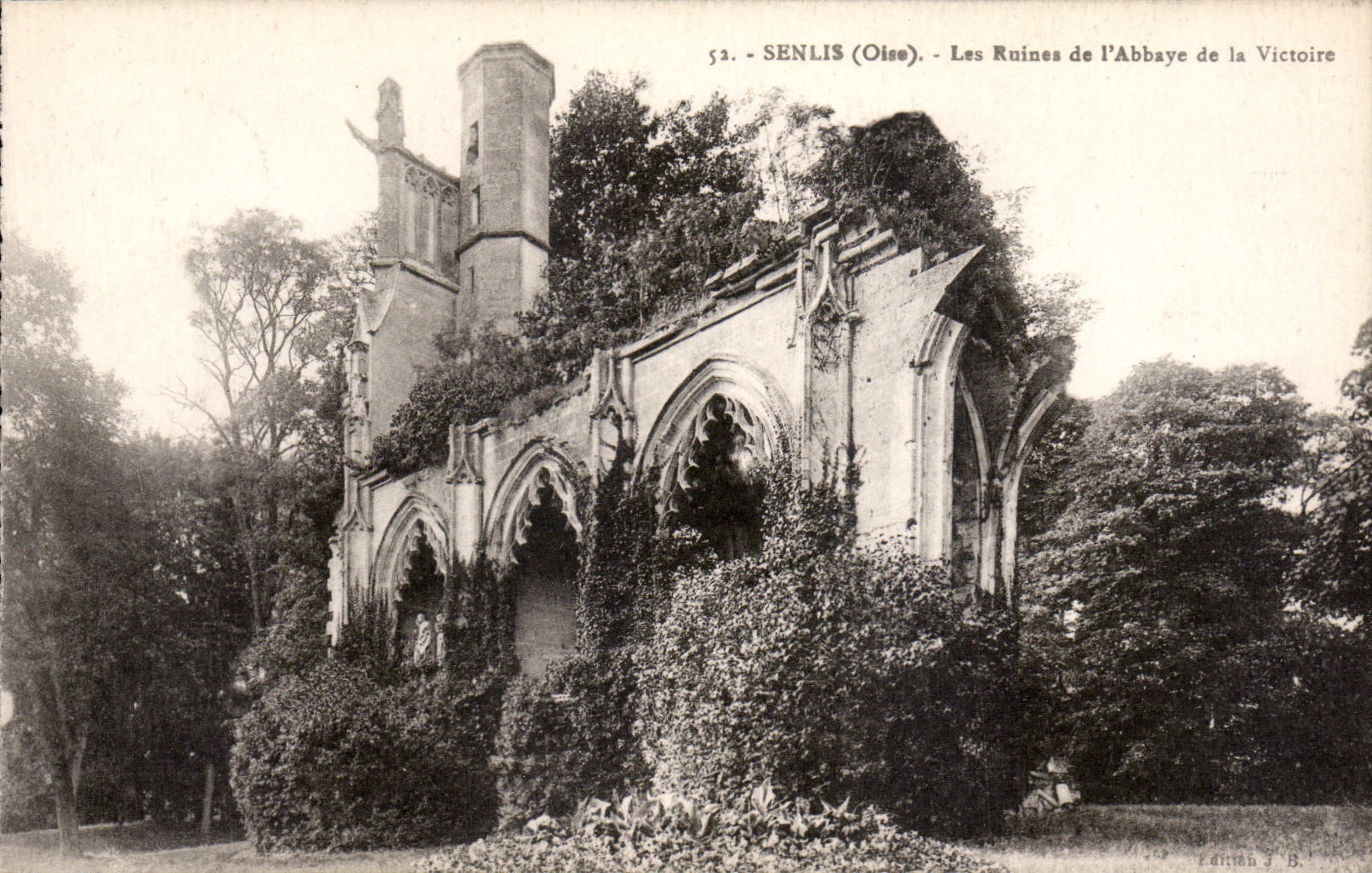 CPA Senlis Oise Les Ruines de l'Abbaye de la Victoire 