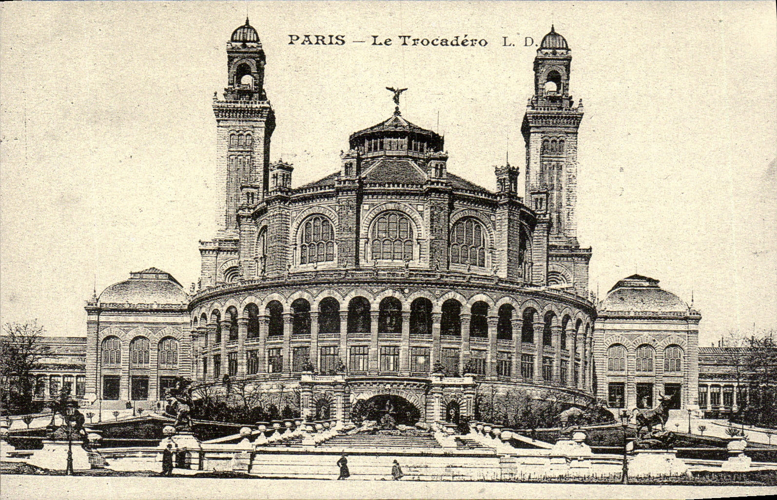 REPRO Paris Le Trocadero 