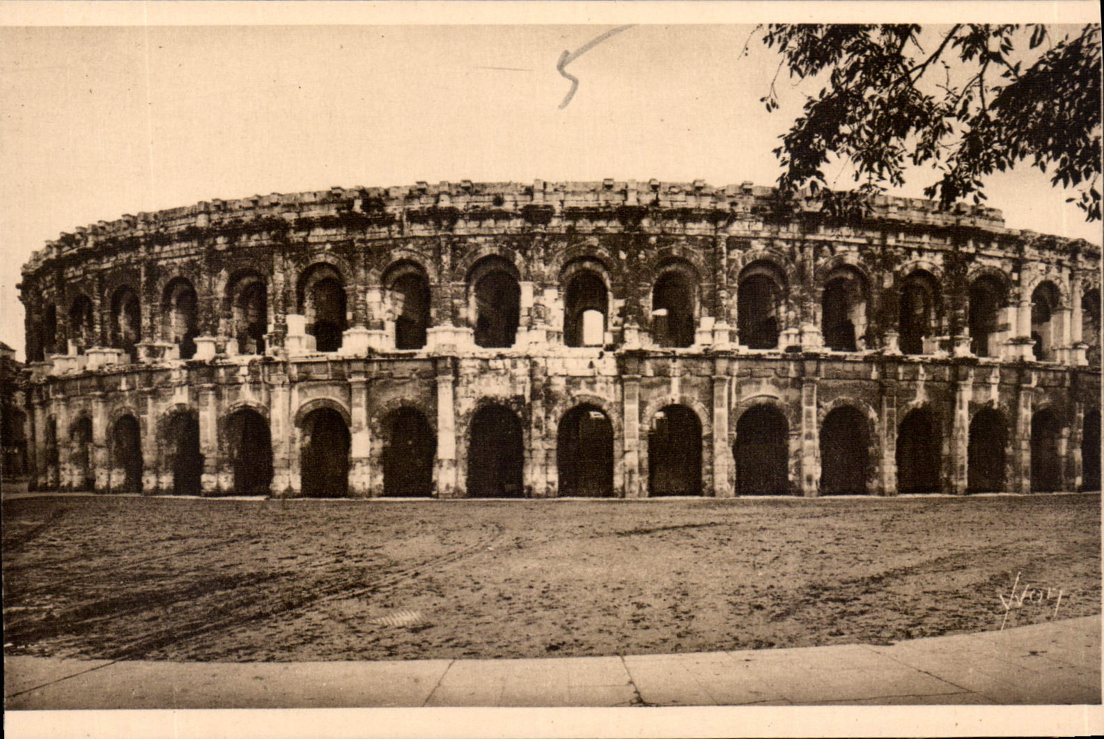 CPA Nimes Gard Les Arenes 